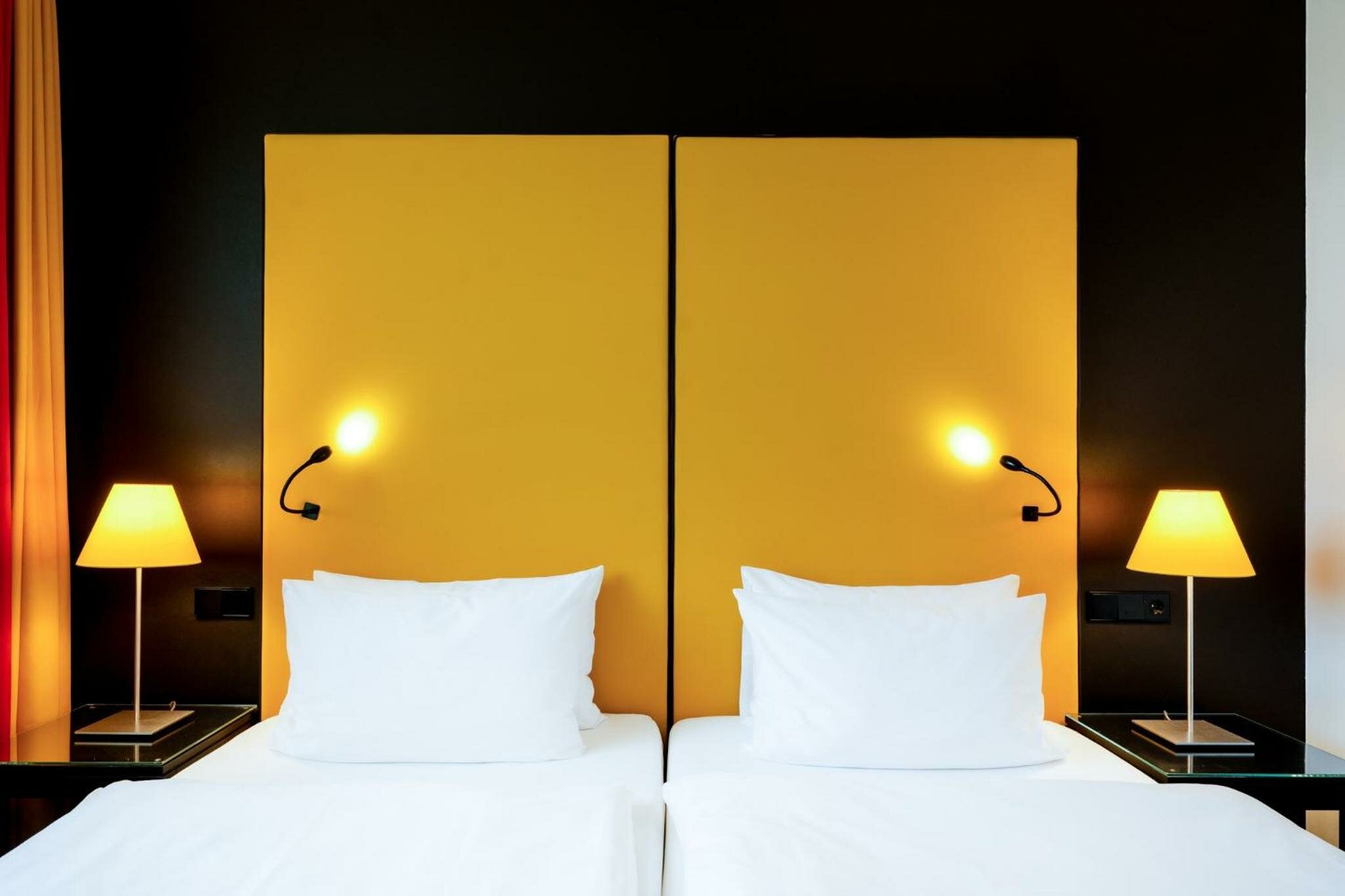 Standard Twin Room with Garden View