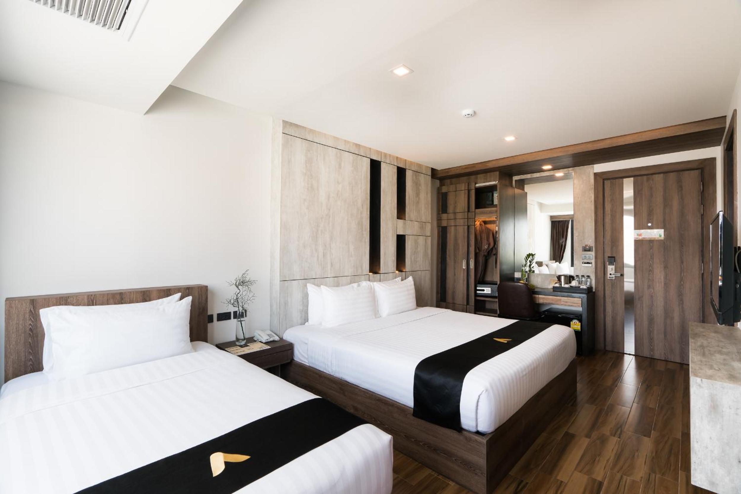 Superior Triple Room