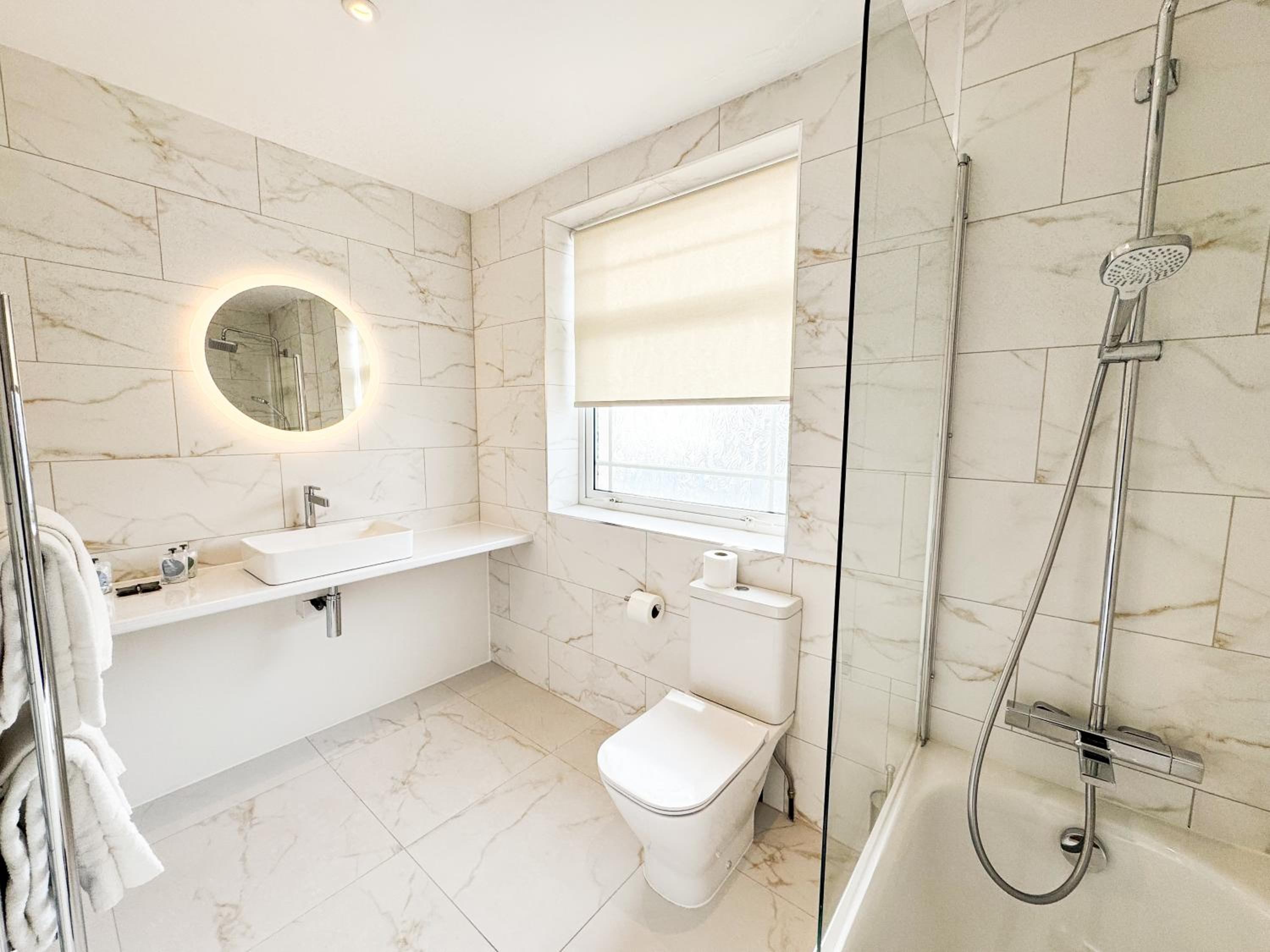 Family Room with Sea View