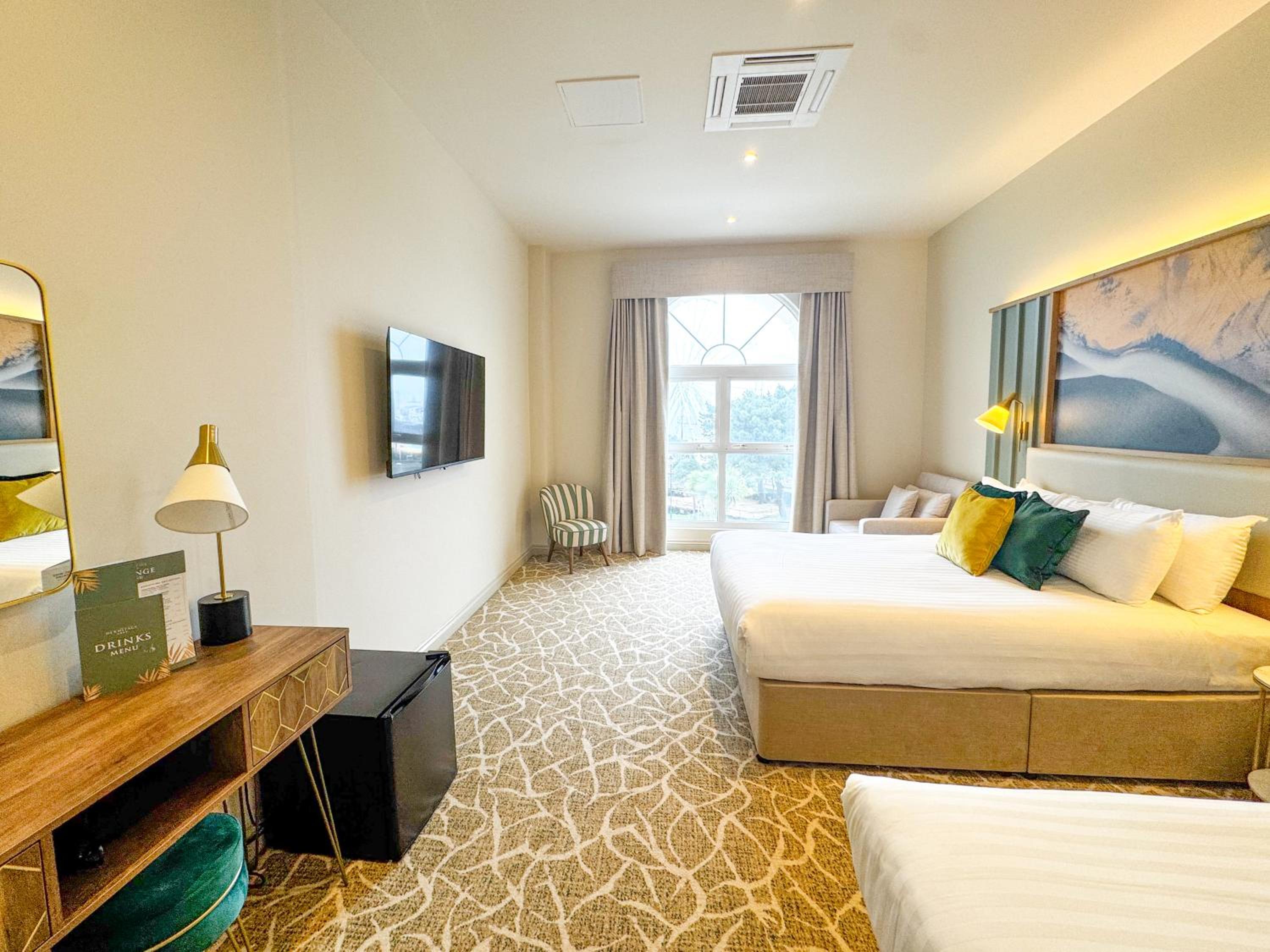 Superior Sea View Family 3 Room 