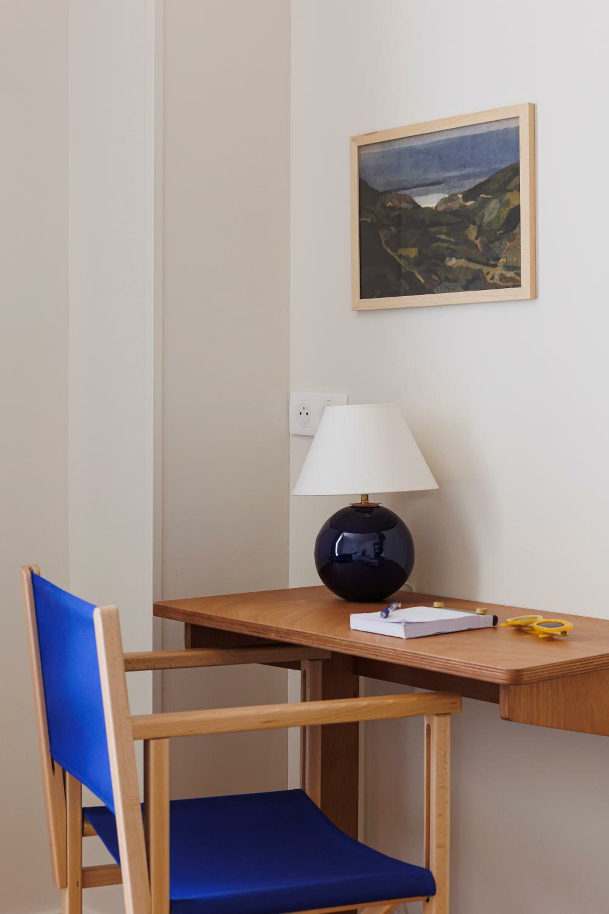 Superior Family Room  "La Maison" 