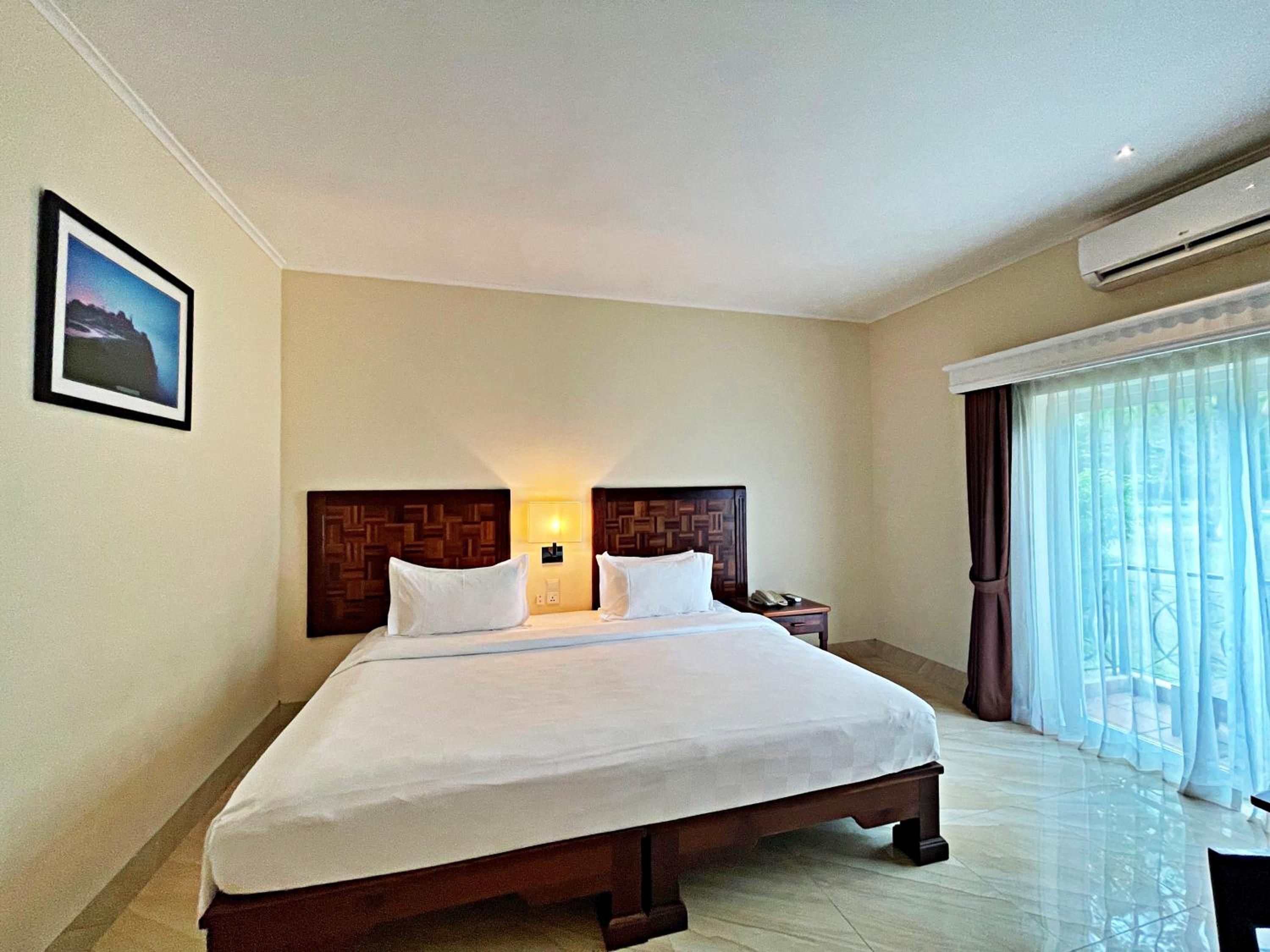 King Room with Garden View