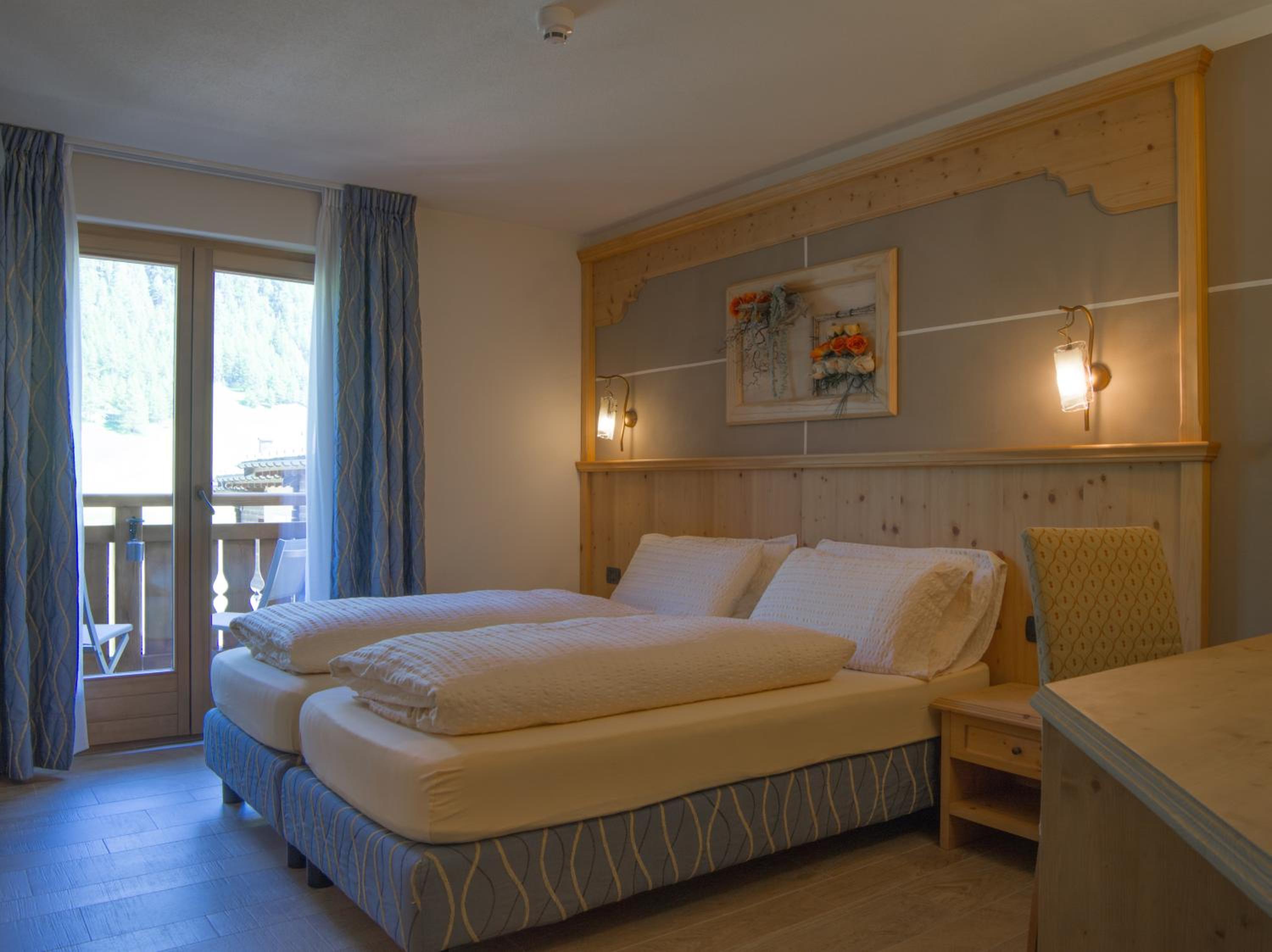 Twin Room with Balcony