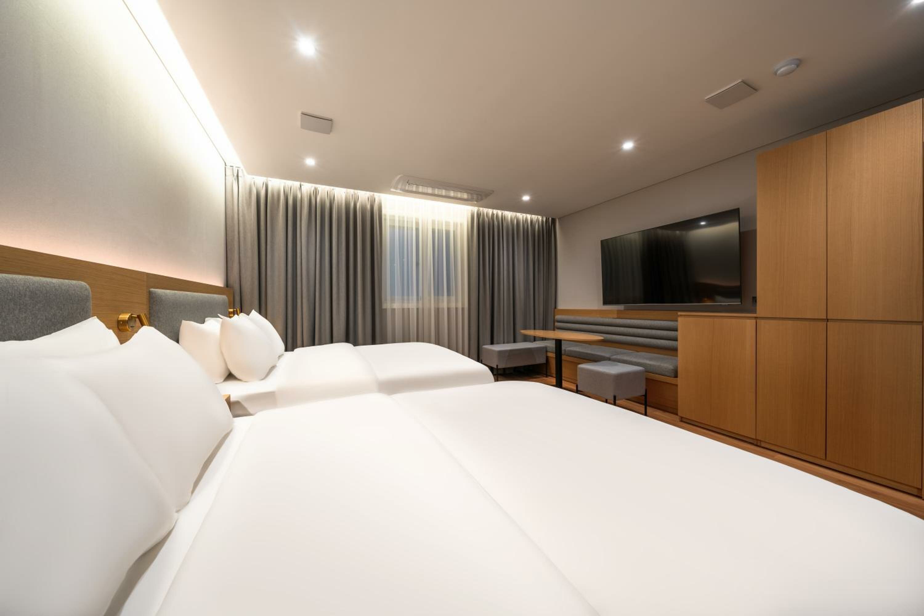 Family Room with Shower