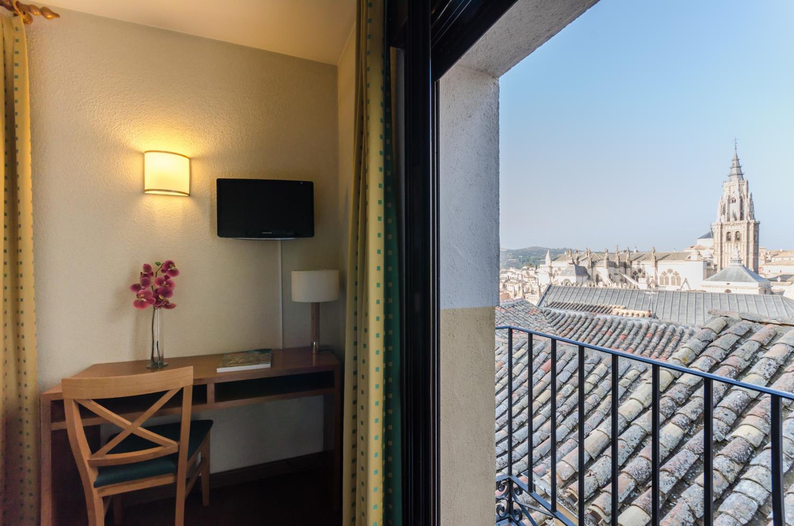 Double or Twin Room with Cathedral View
