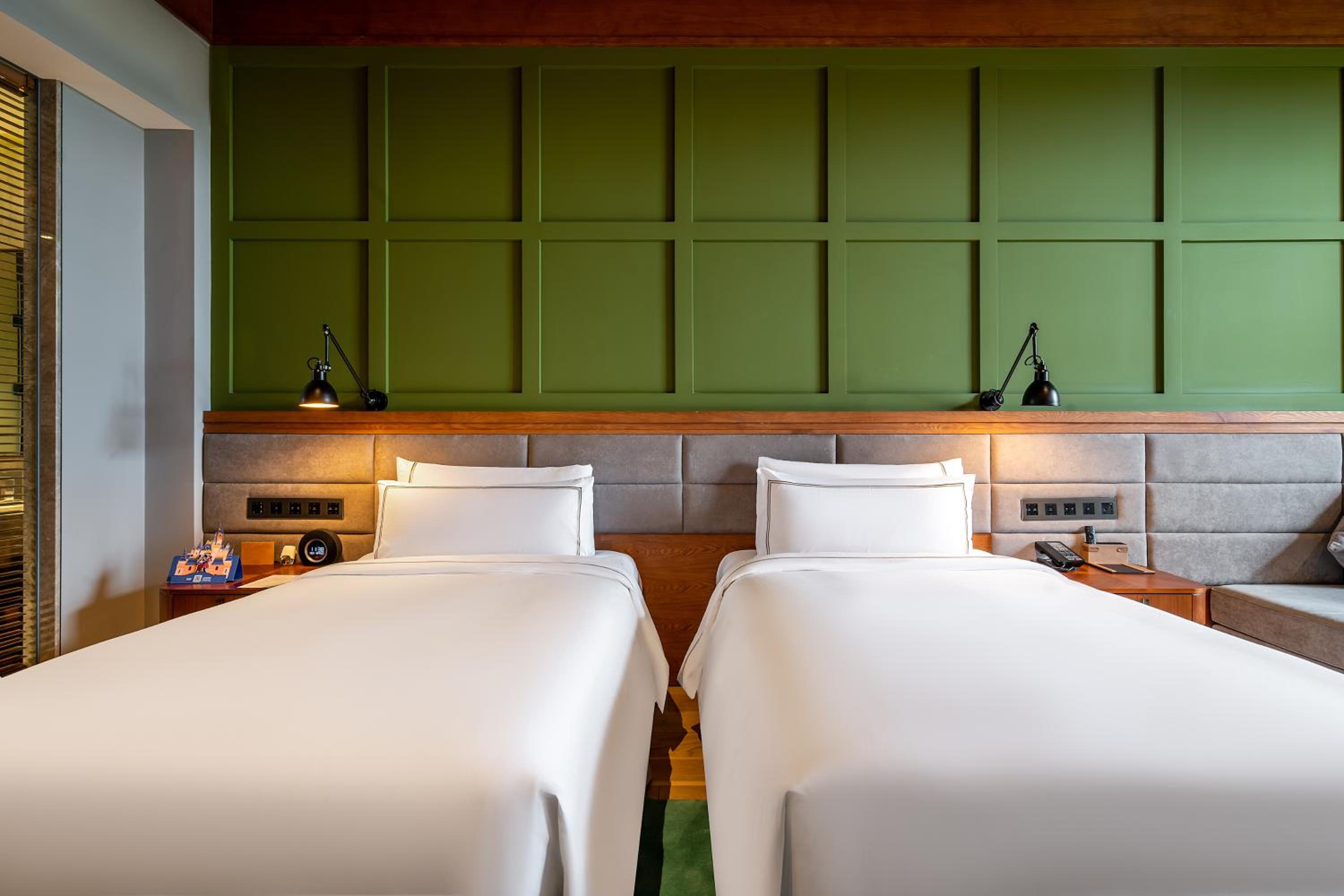 Family Connecting Room Deluxe