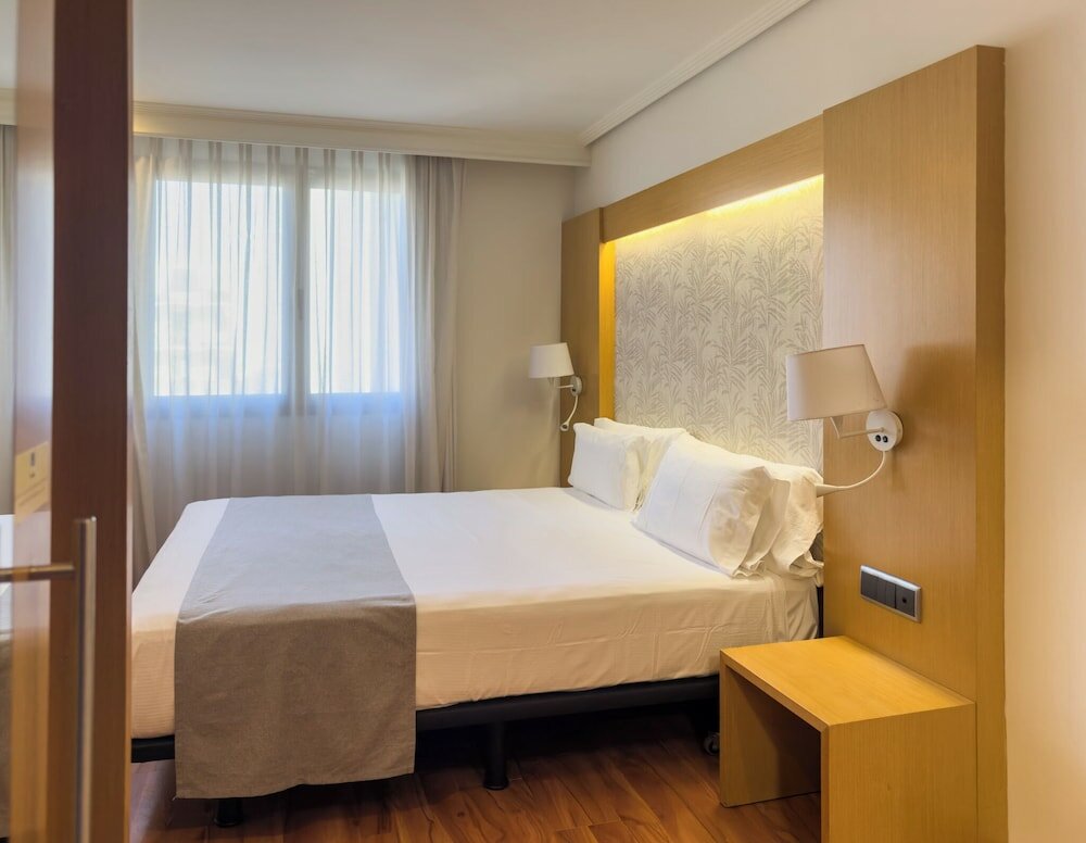 Double Room (1 adult + 1 child)