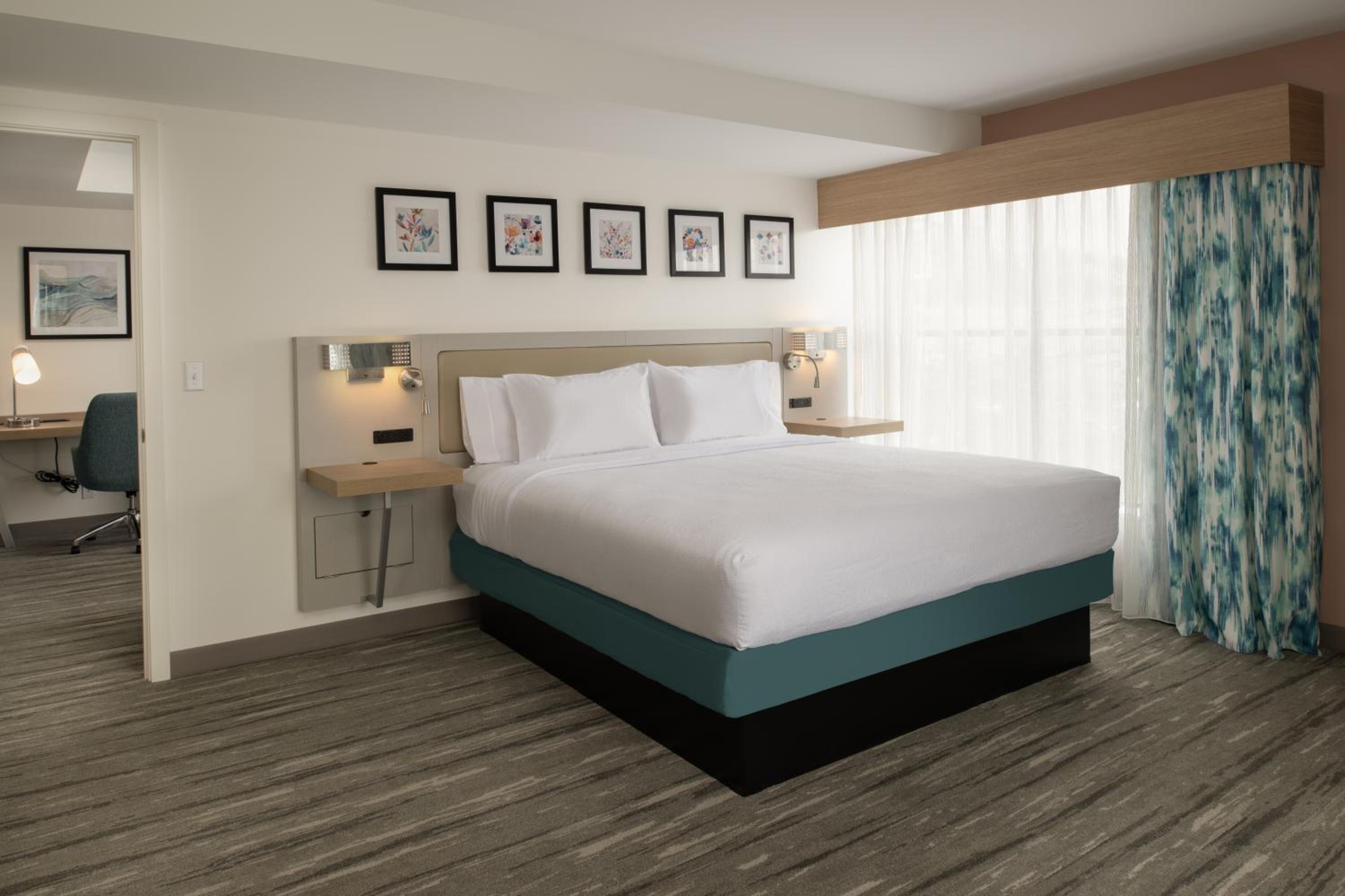 Two-Bedroom Suite with Two King Beds