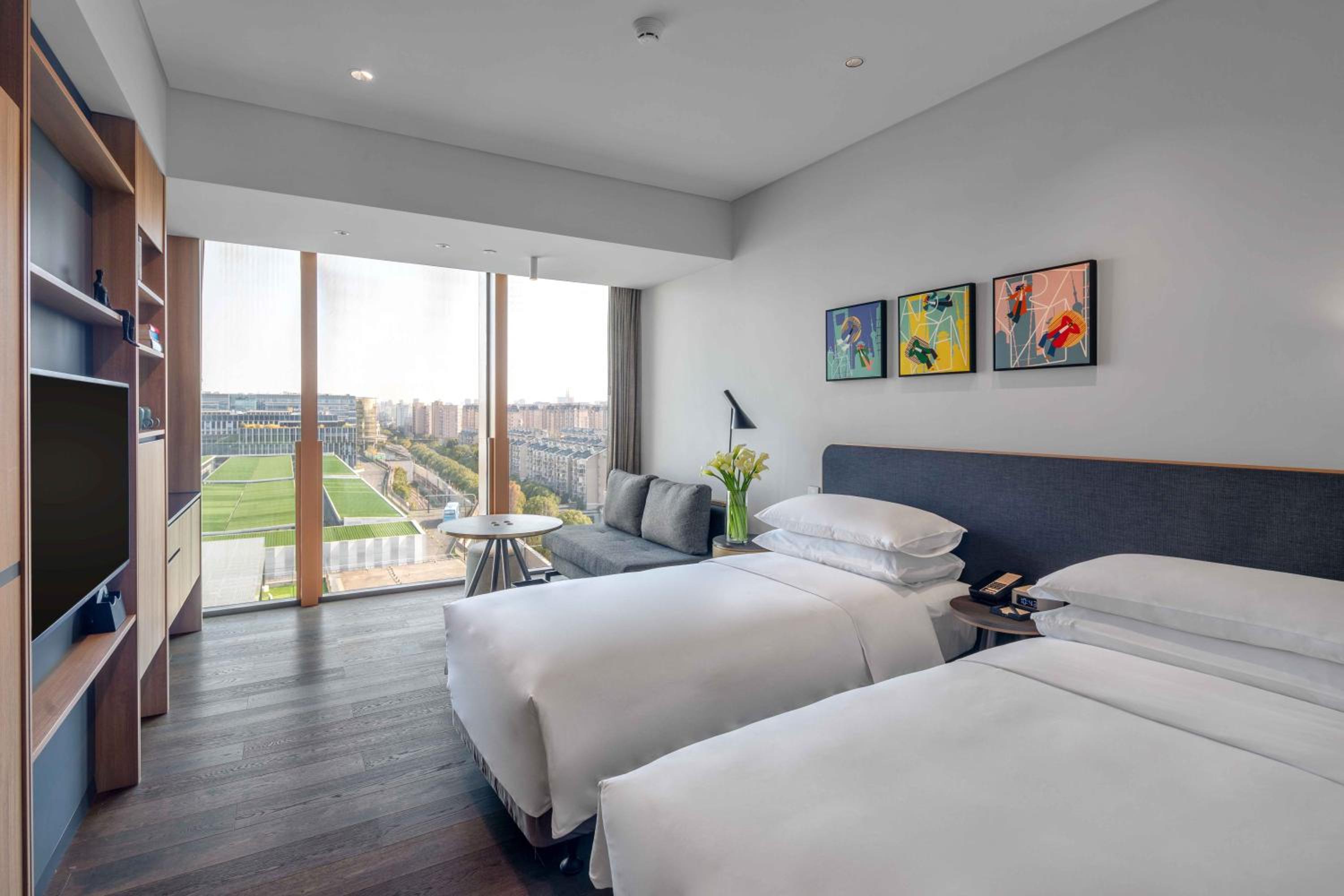 Habitat Deluxe Twin Room