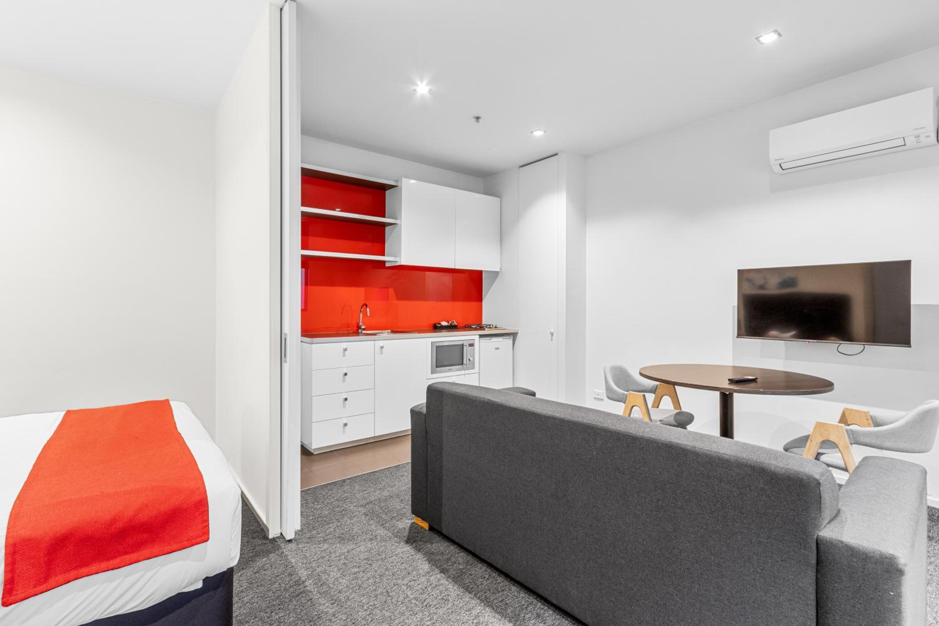 One Bedroom Apartment with Sofa Bed