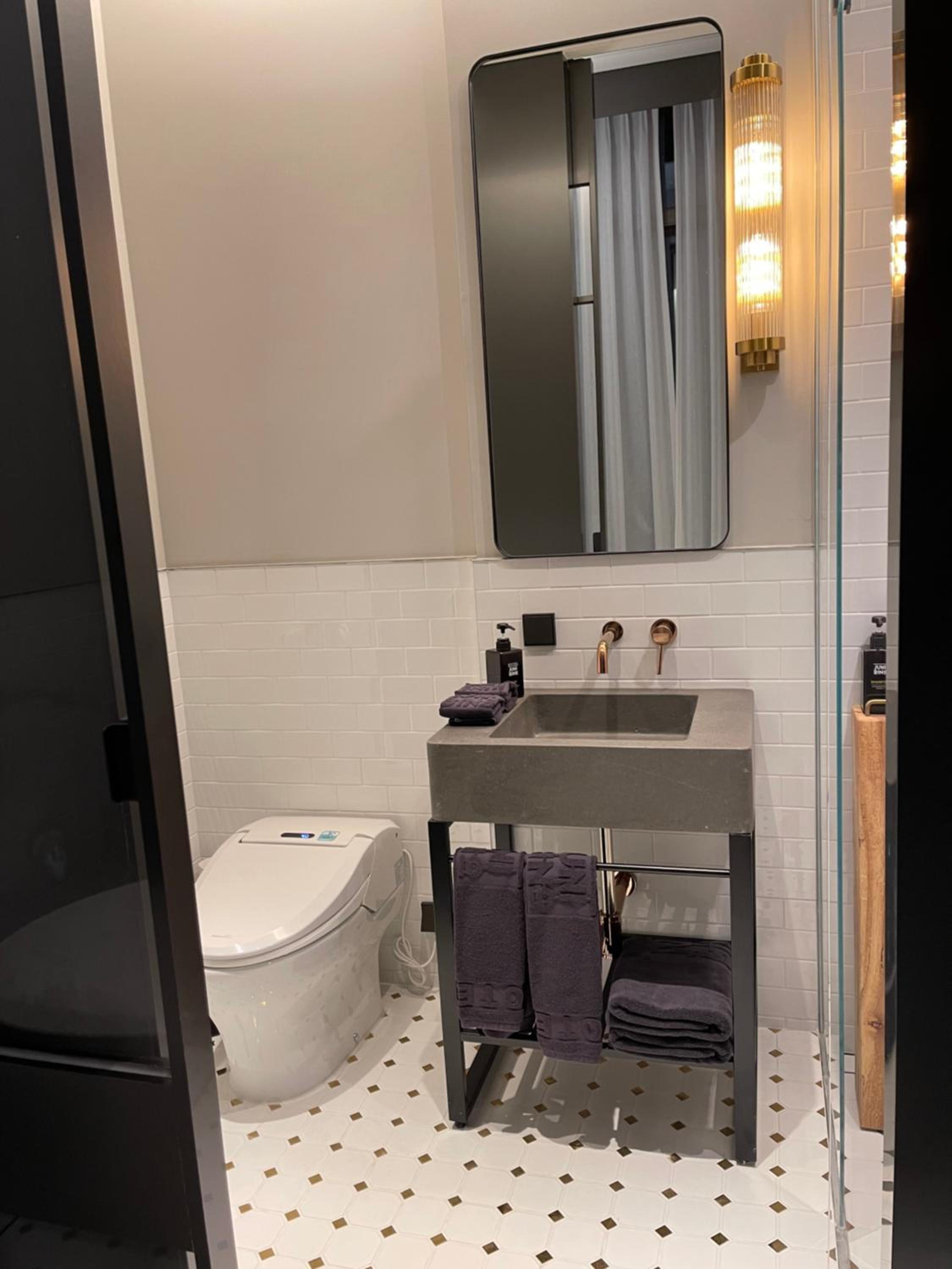 Suite Room- More than 7 nights, 2 times of room cleaning service per week