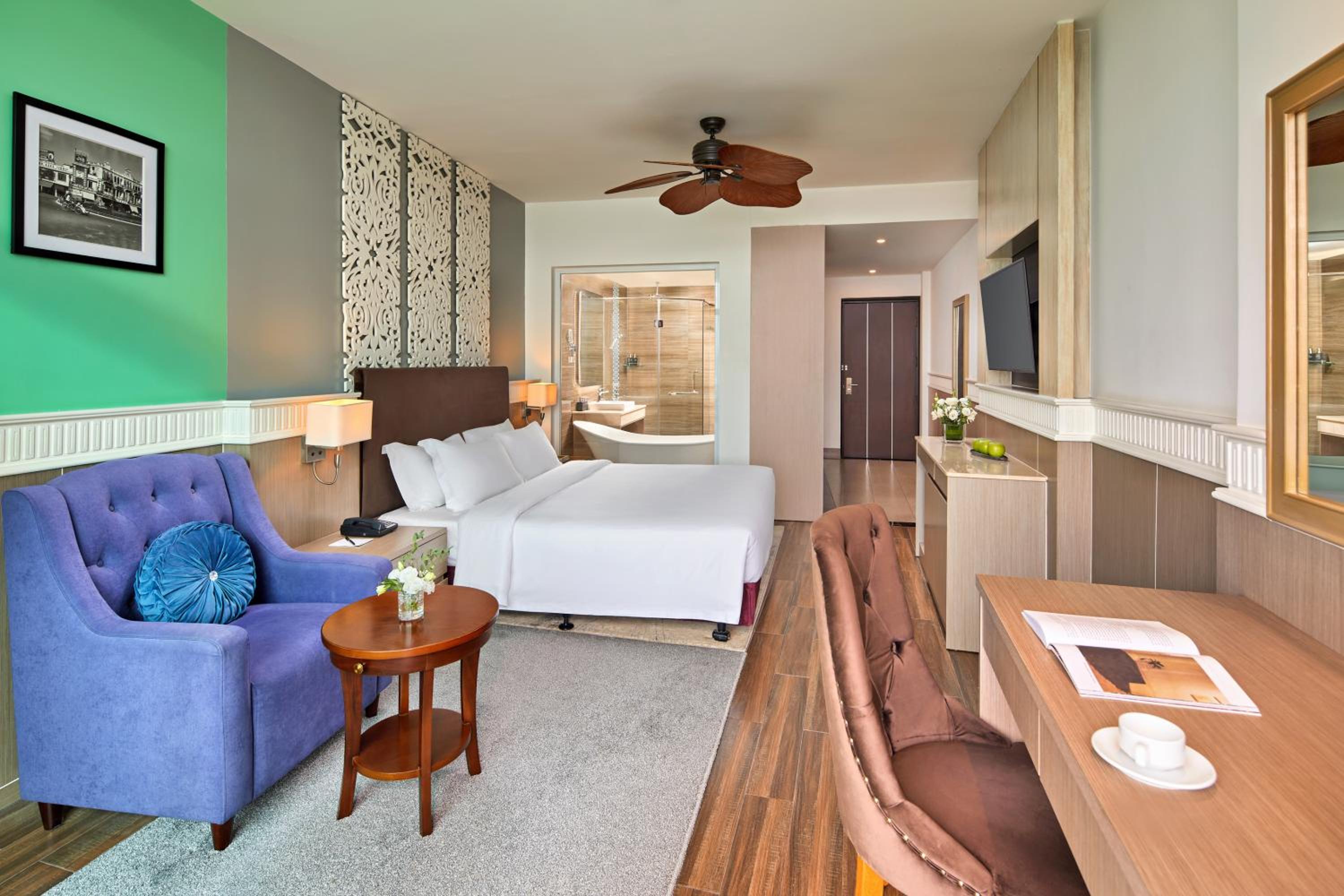 Premier Double Room with Lake View