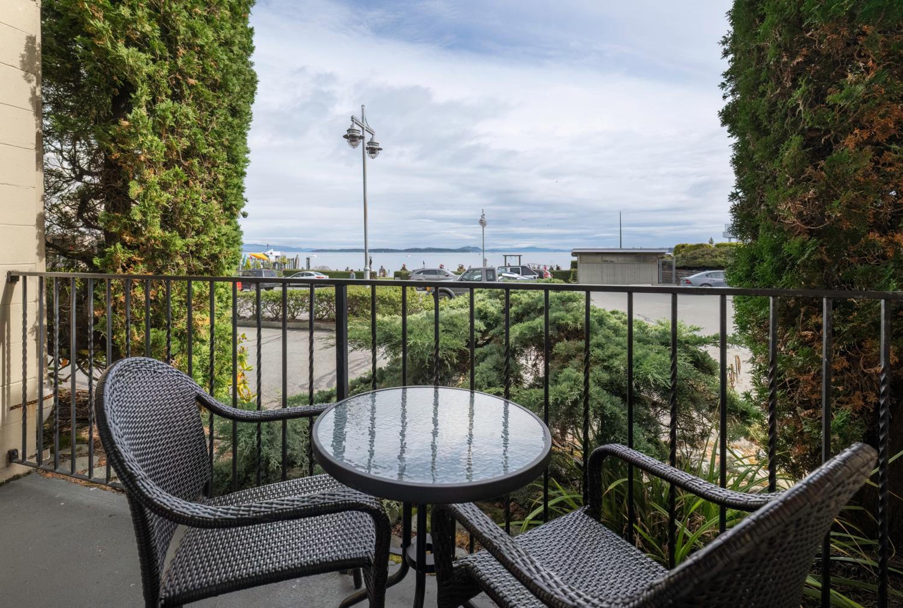 Queen Room with Sea View