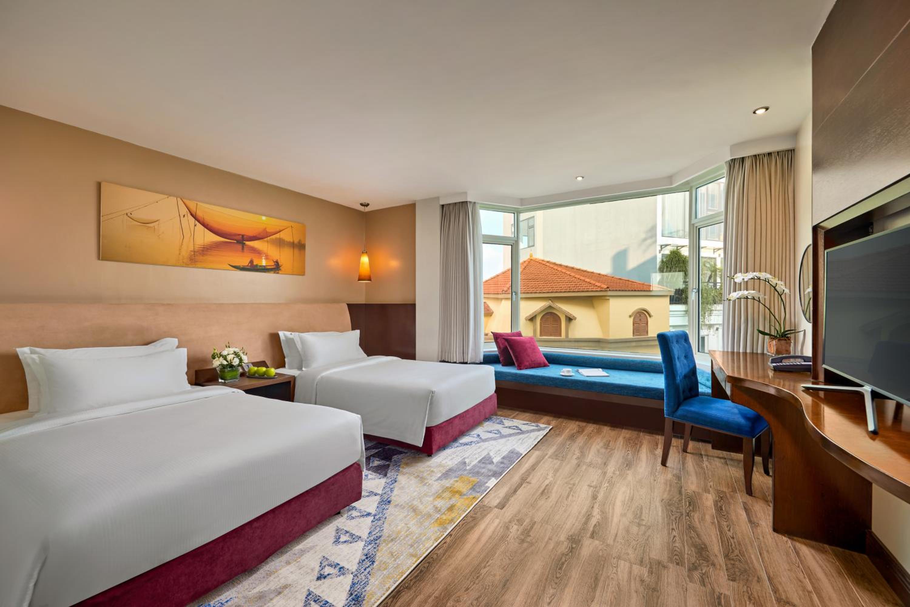 Superior Twin Room with City View