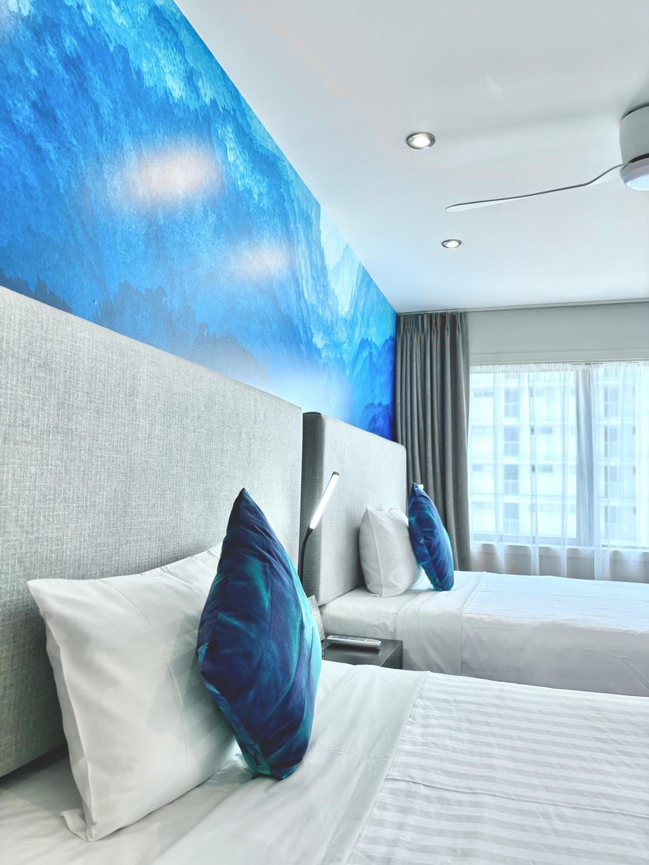 Studio Twin Room ( Check In Time After 8pm )