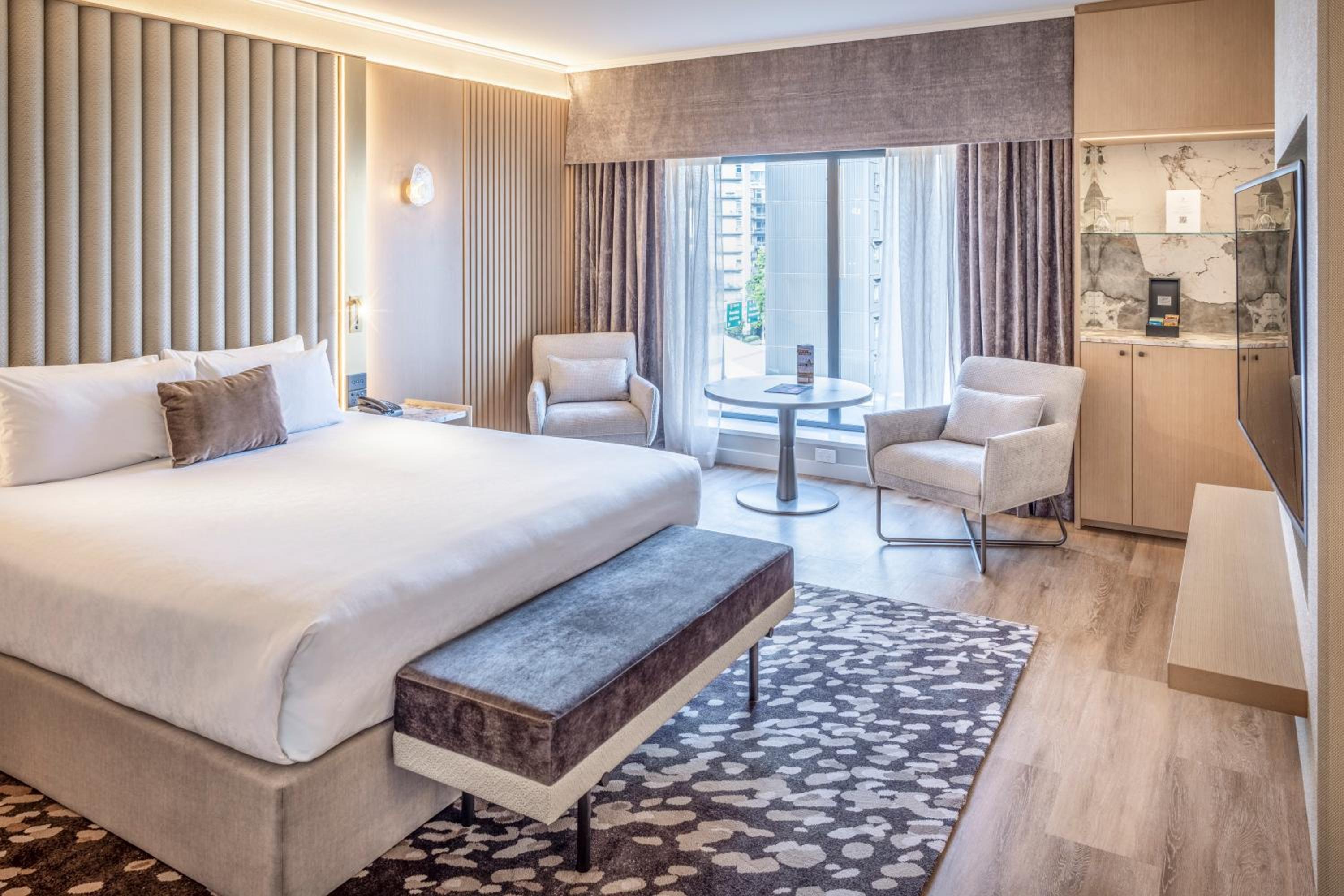 Premier Deluxe 1 King