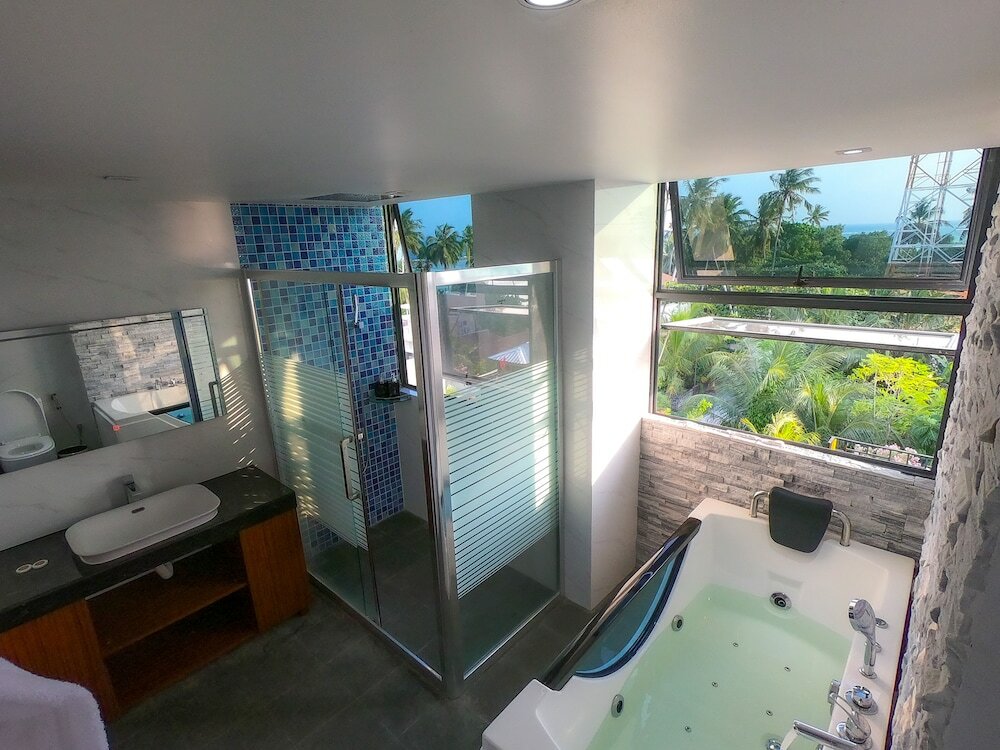 Junior Studio Suite