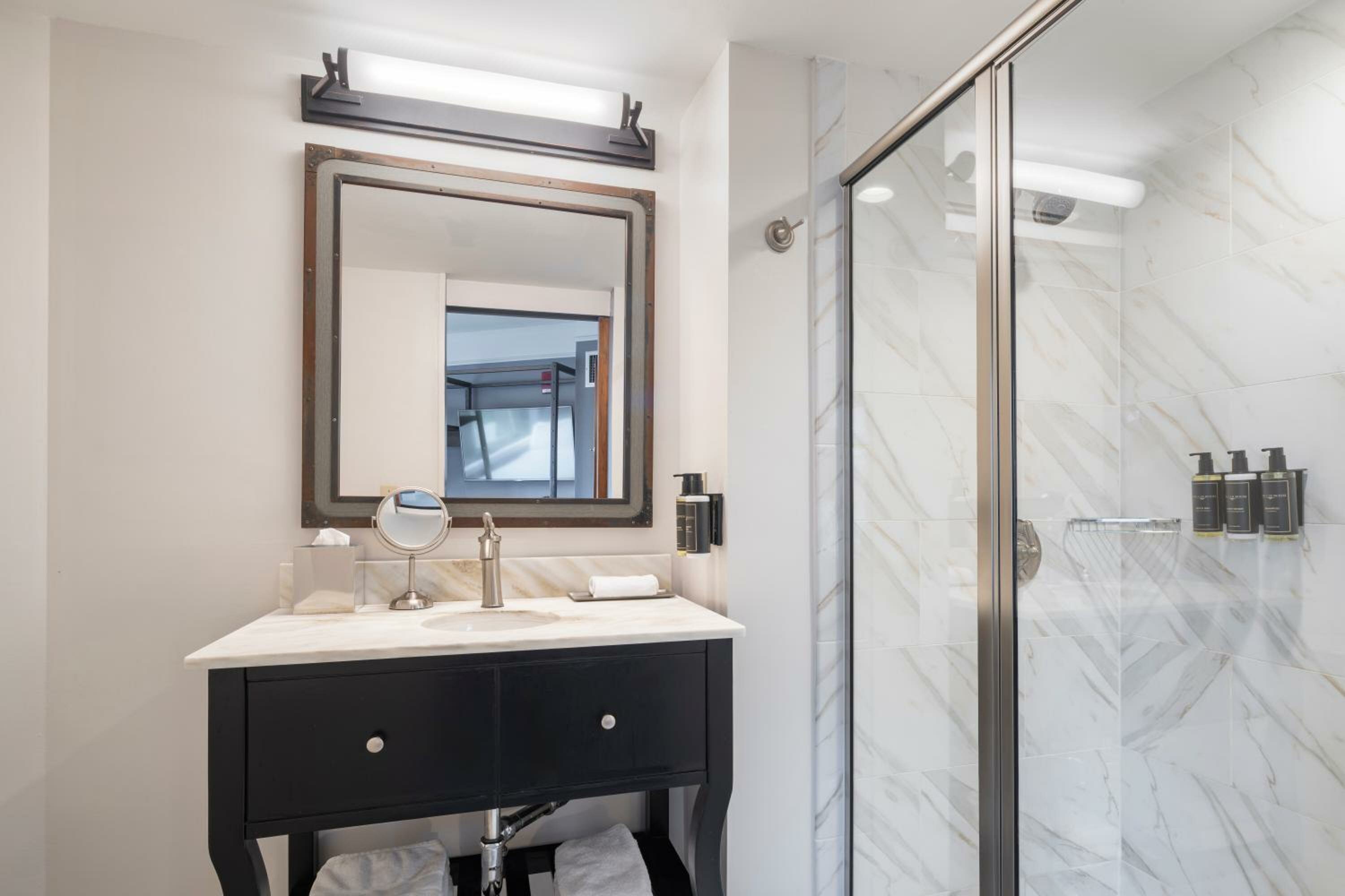 Connecting Family room