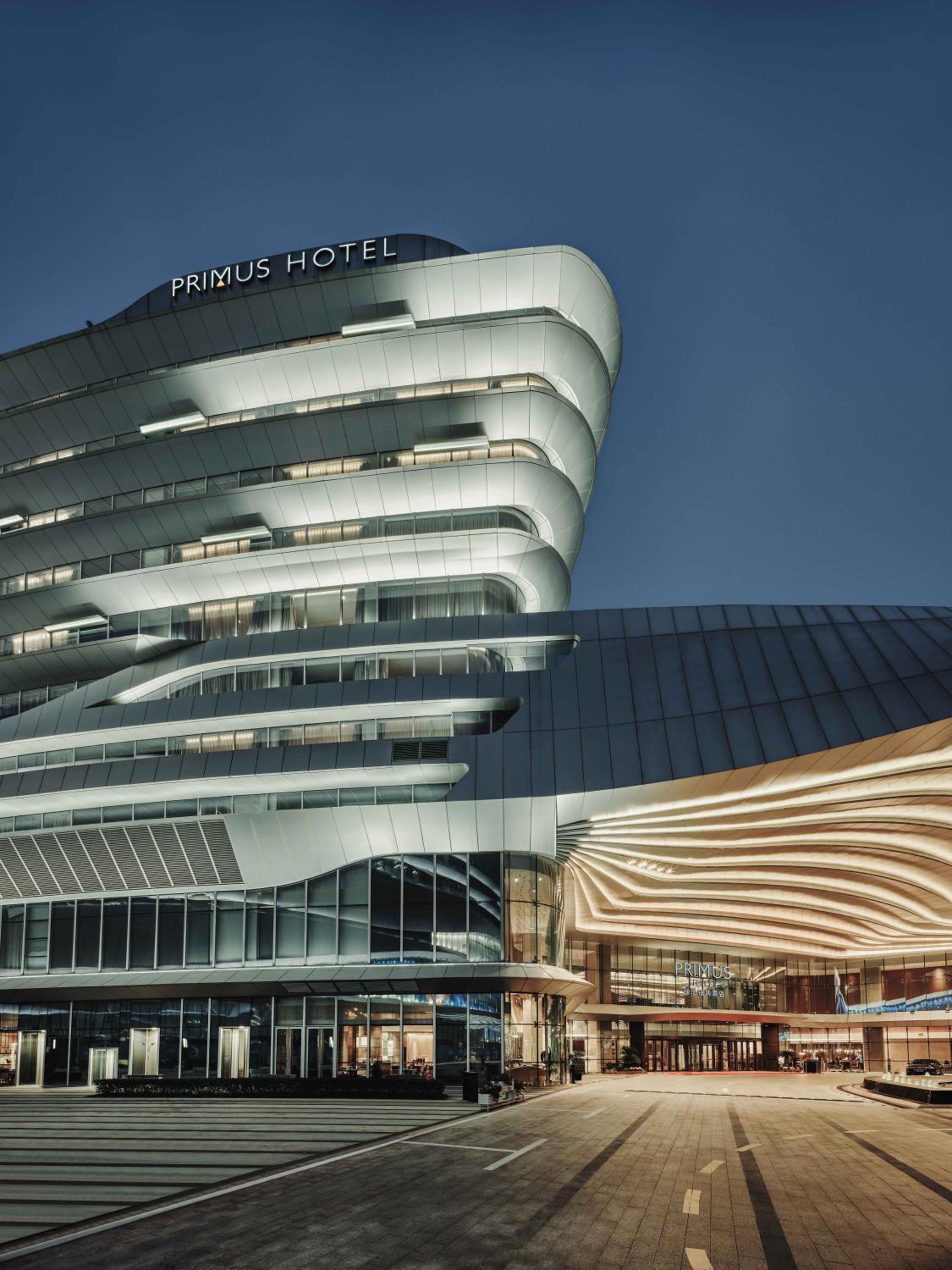 Grand Superior Twin Room