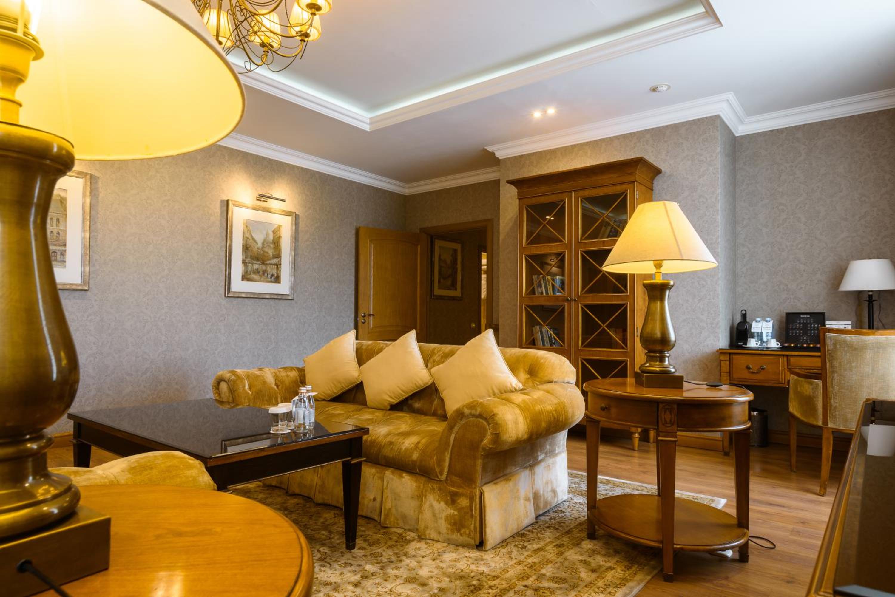 Executive Suite