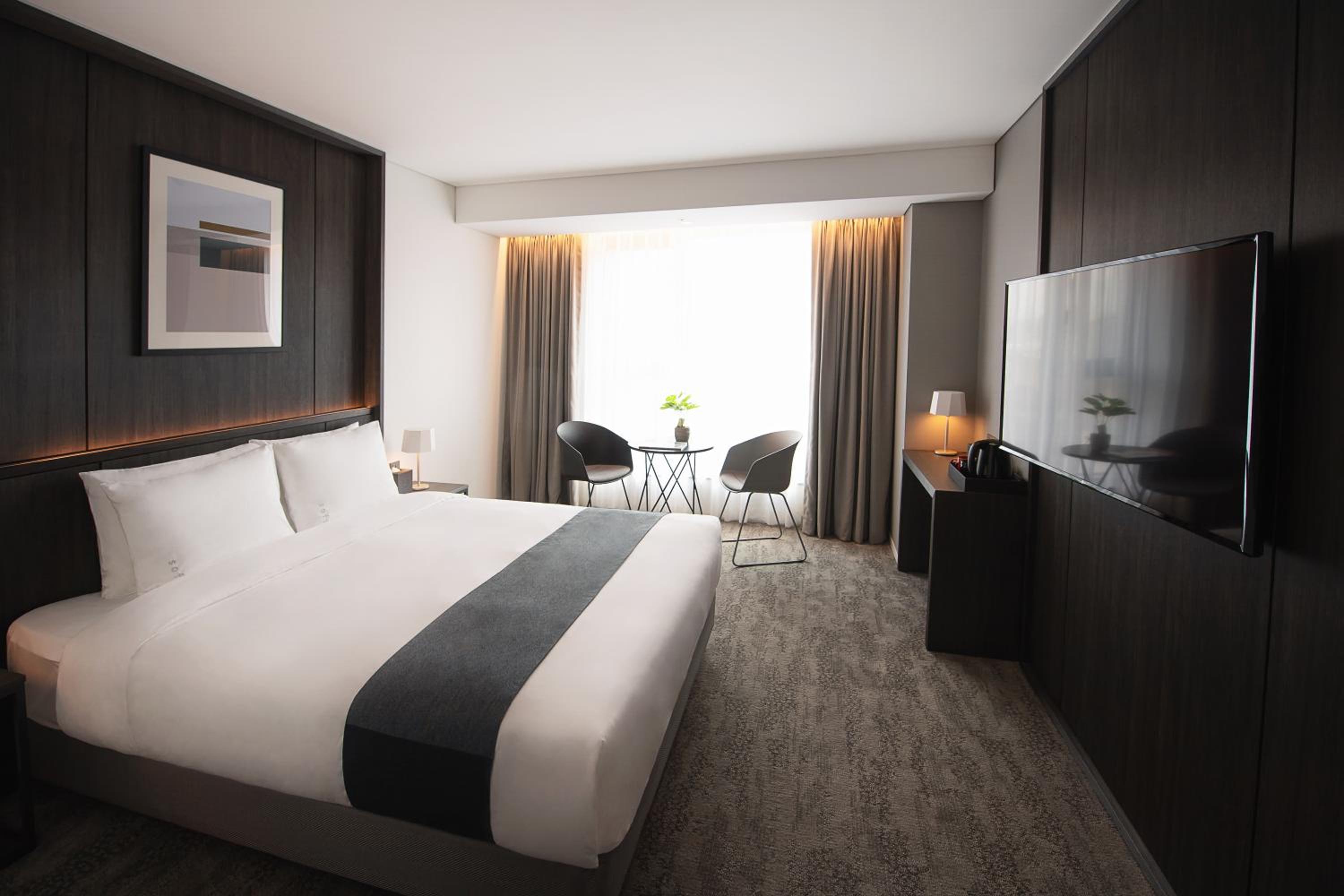 [Eco Stay & Save] Standard Double, 7+ nights – Housekeeping Mon, Wed, Fri only