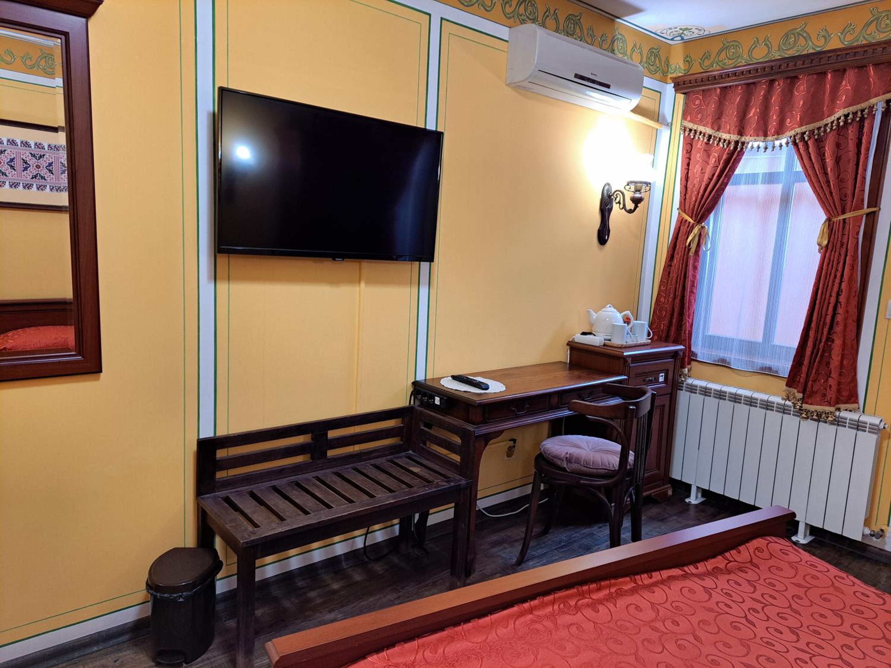 Standard Family Room