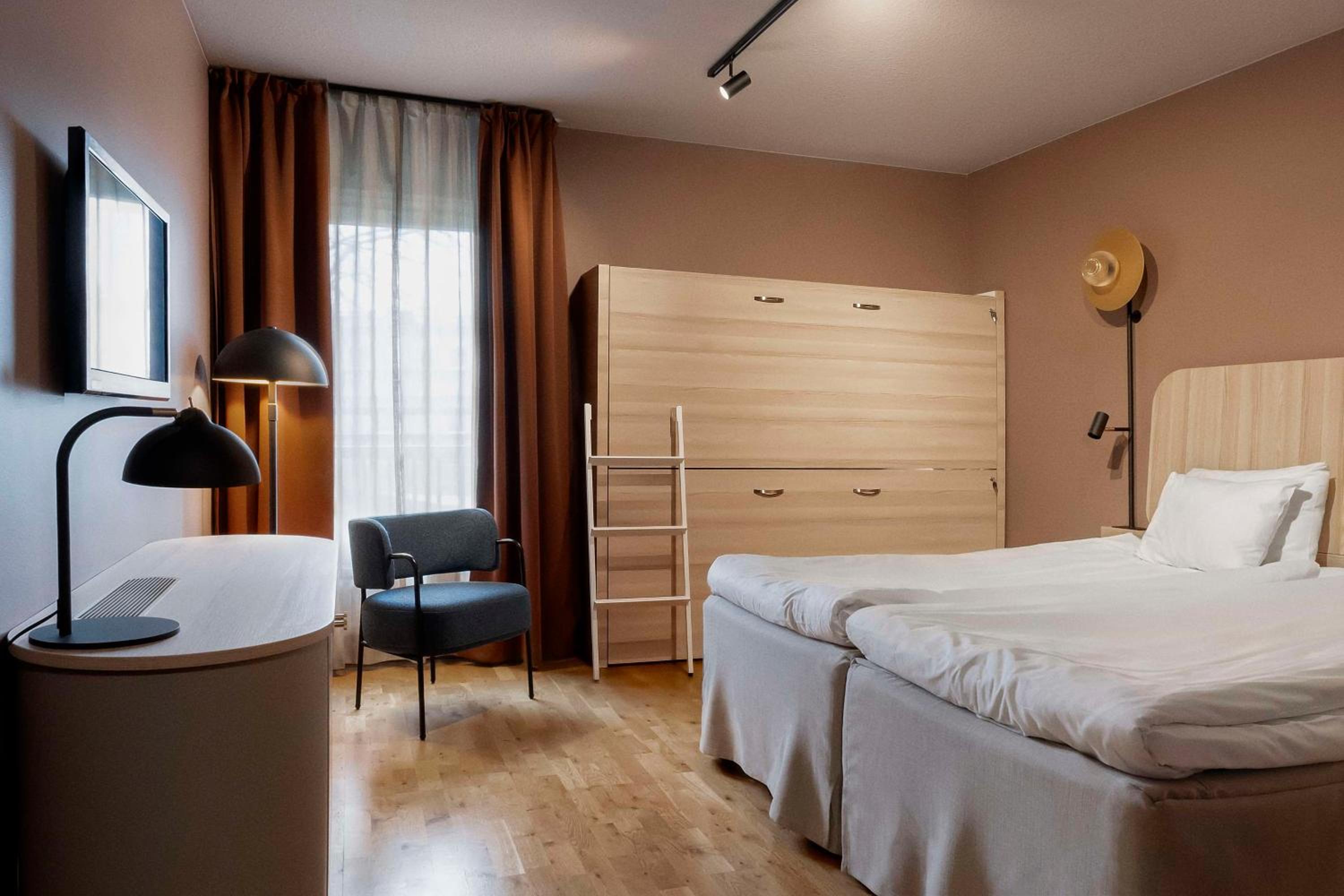 Standard Family Room