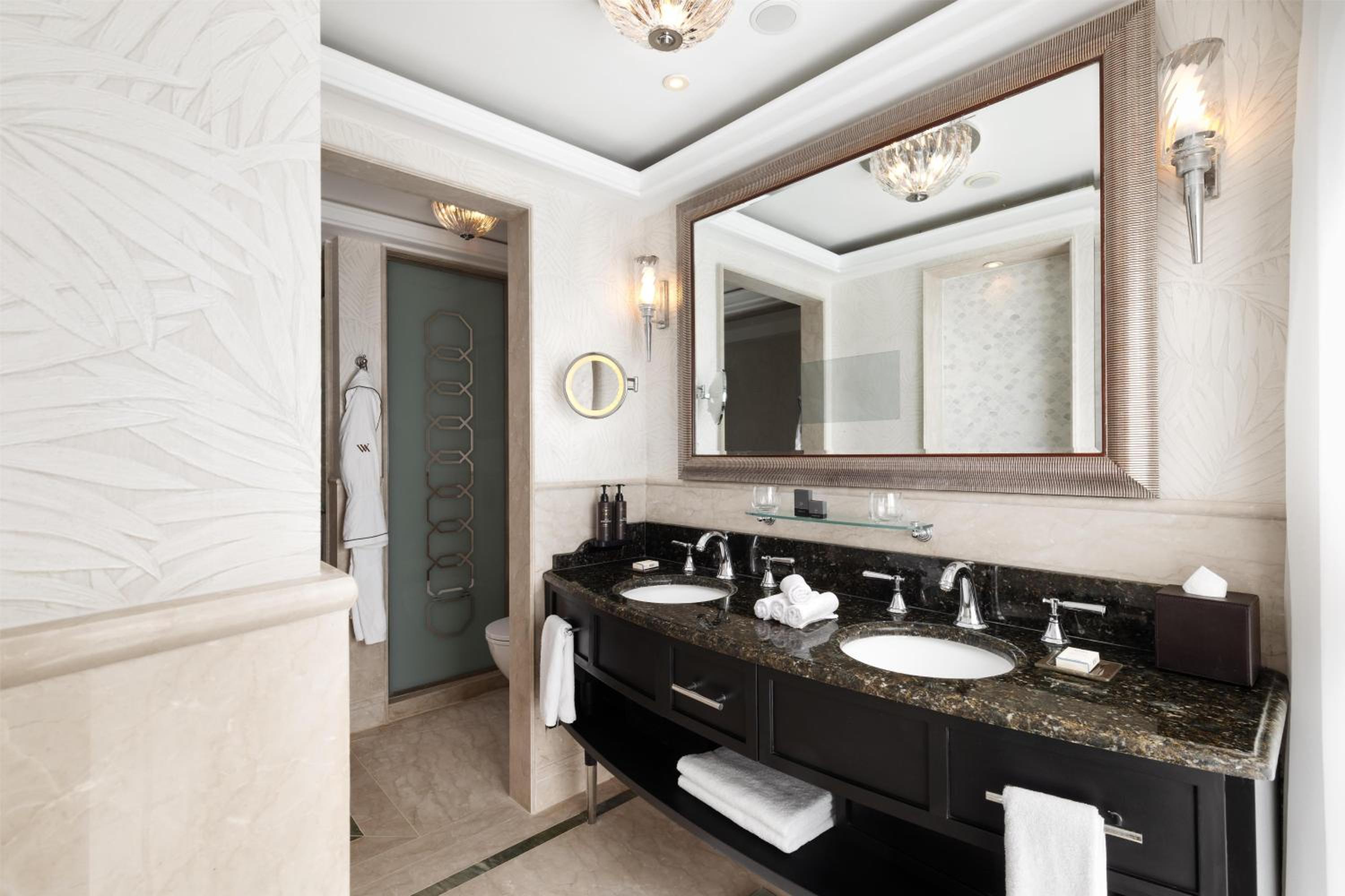 One-Bedroom Premier Suite