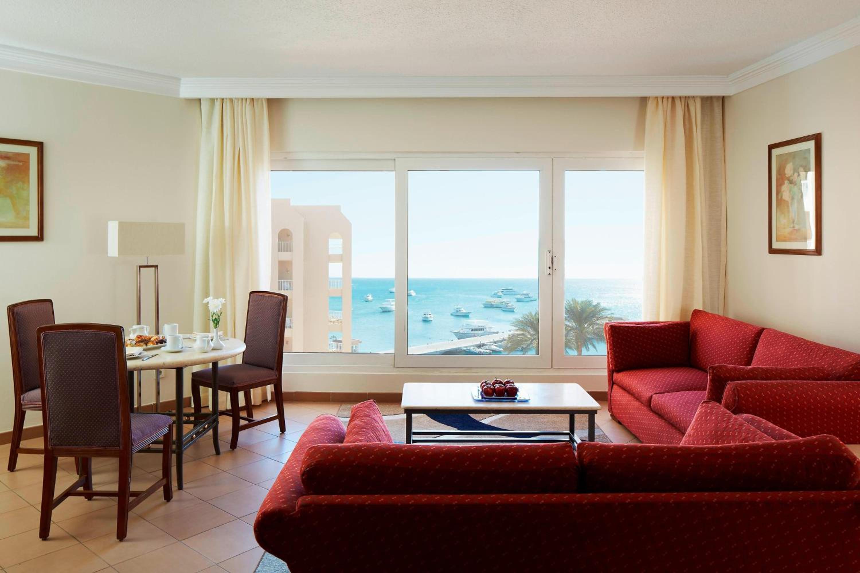 One-Bedroom Cupid King Suite with Sea View