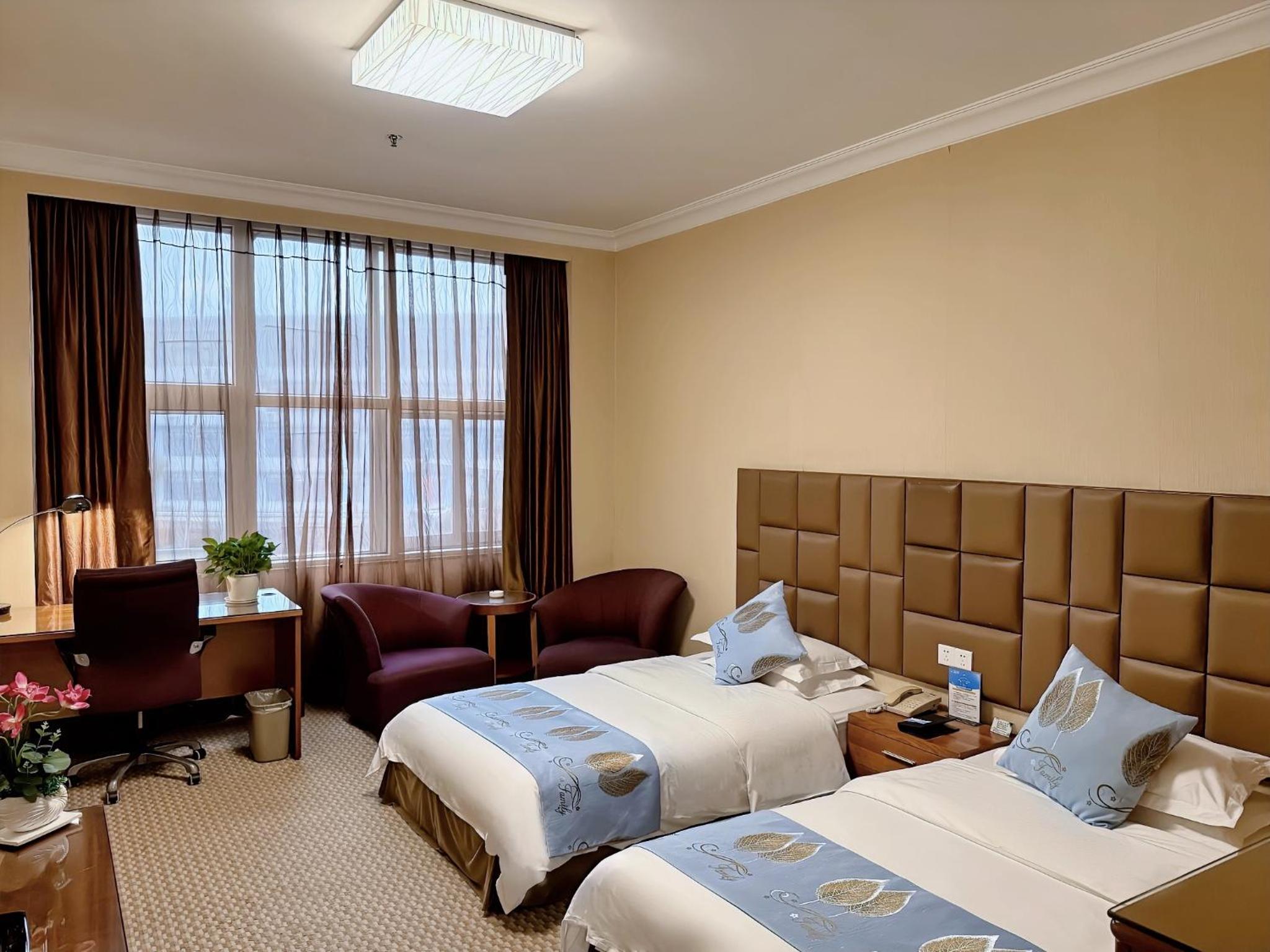 Deluxe Double or Twin Room