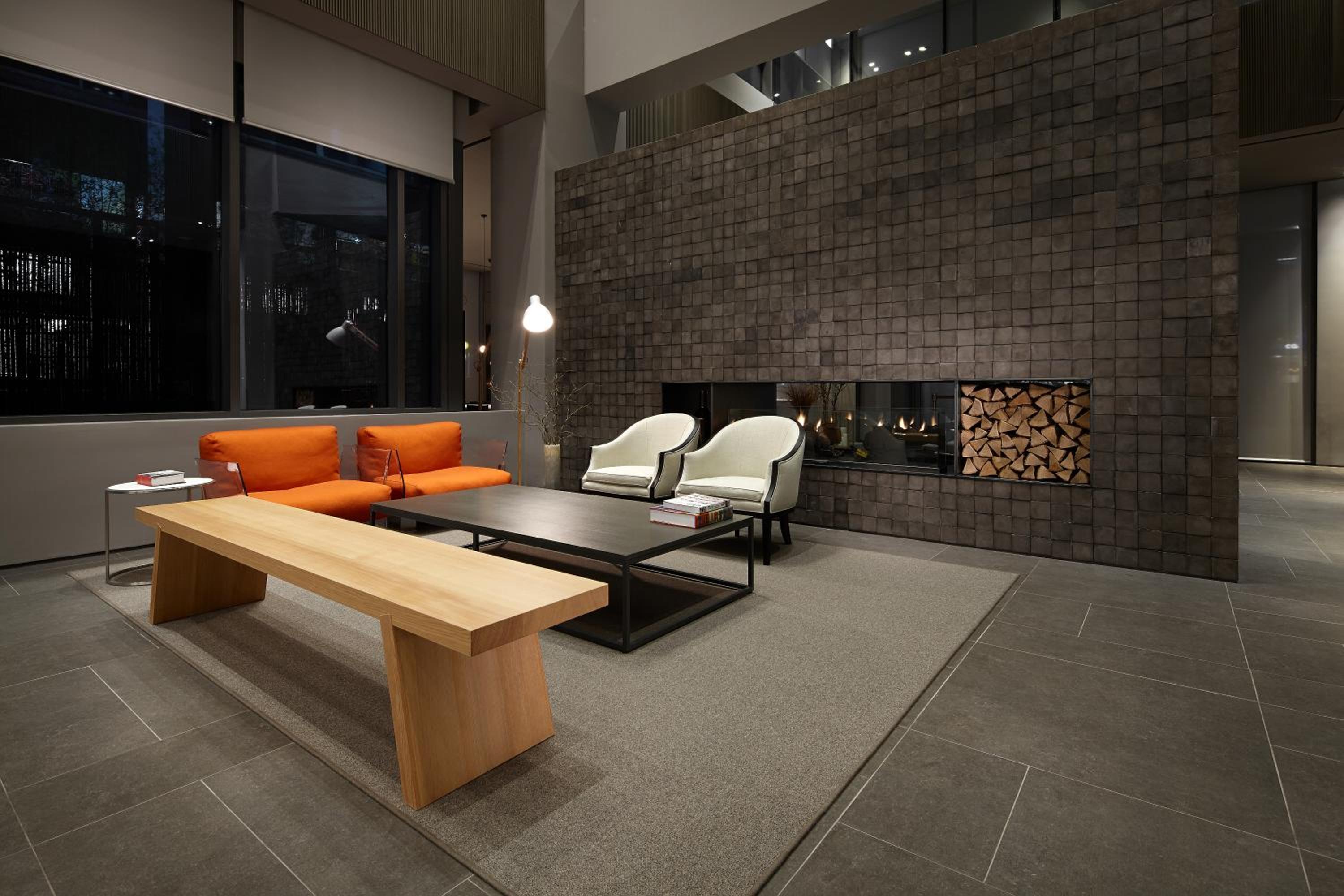 [Spicy Happiness In Shilla Stay] Standard Double Room with Shin Ramyun Variety Gift Box (6-Pack & Chopsticks)