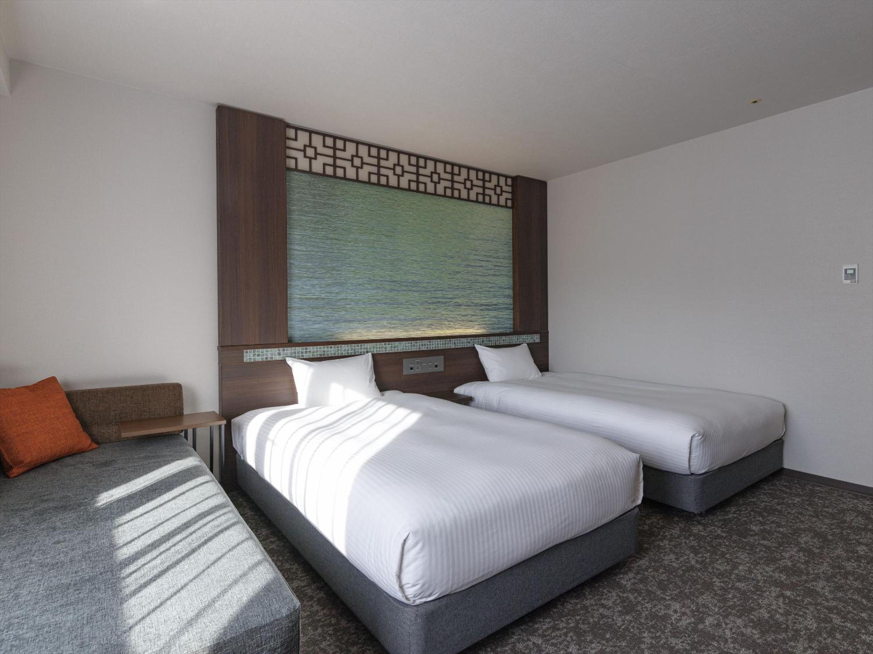 Deluxe Twin Room 1 Adult - Non-Smoking