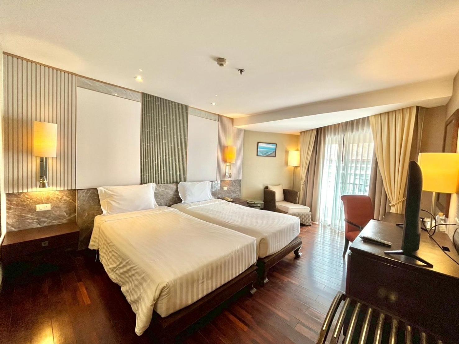 Deluxe Double or Twin Room