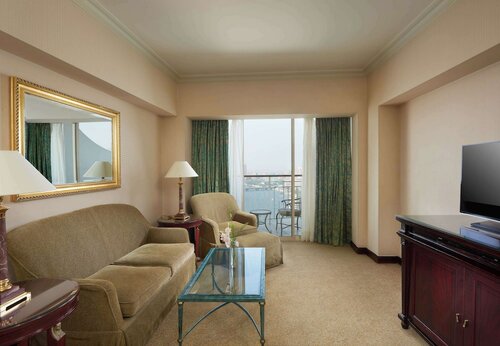 Suite, 1 Bedroom (1 King Bed, Nile View) в Hilton Cairo Grand Nile