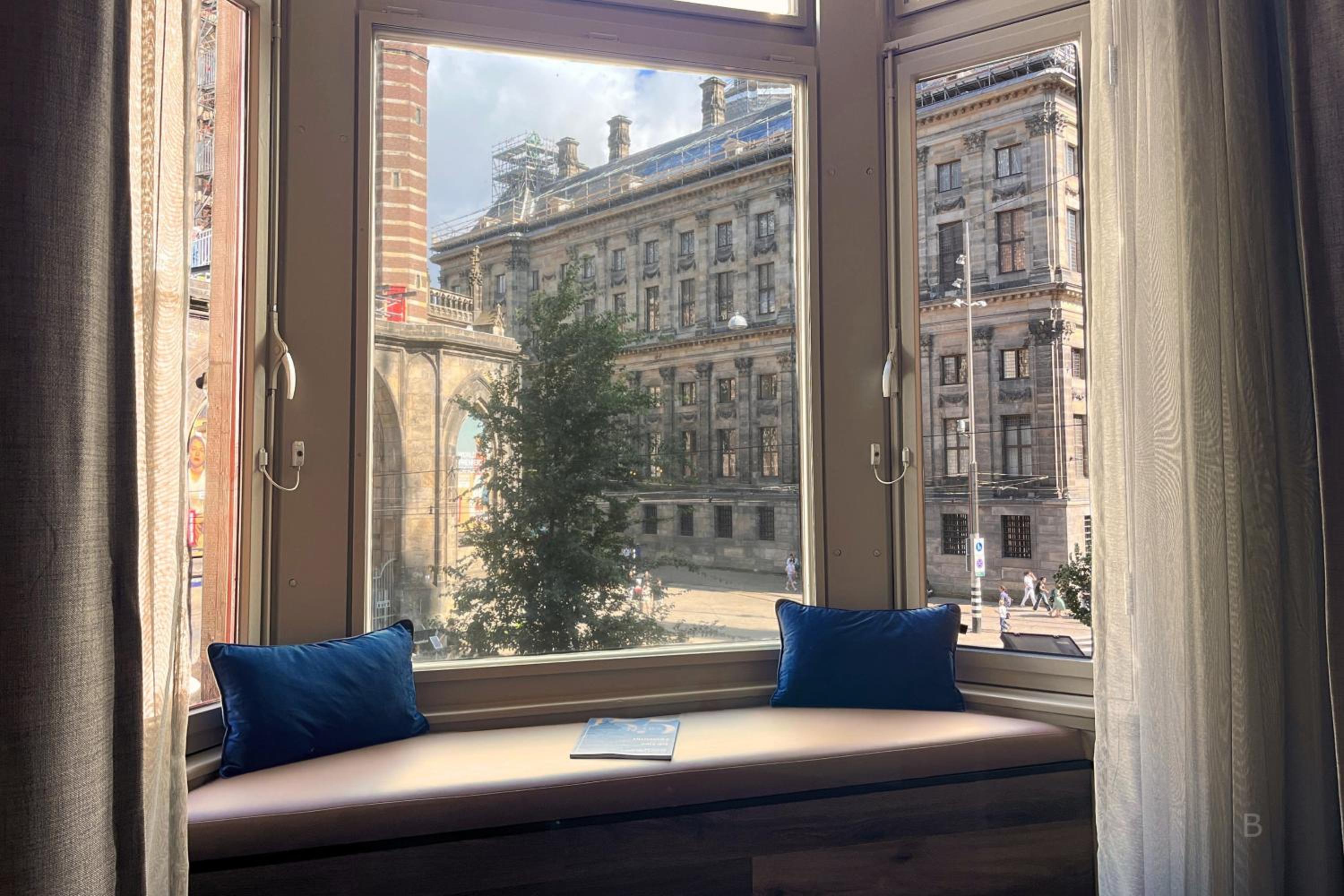 The Emperor Crown Suite