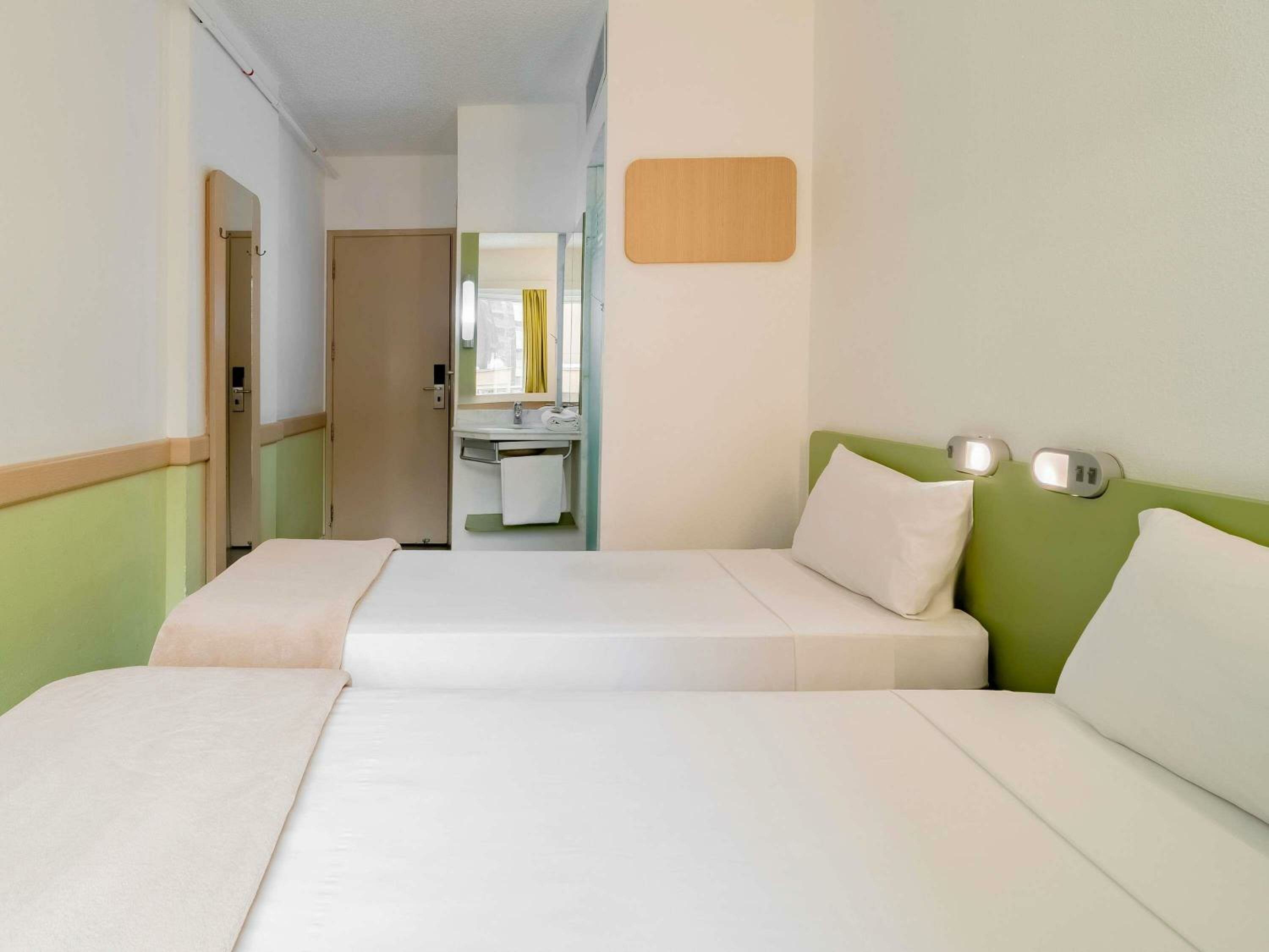 Standard Room - Non-Smoking