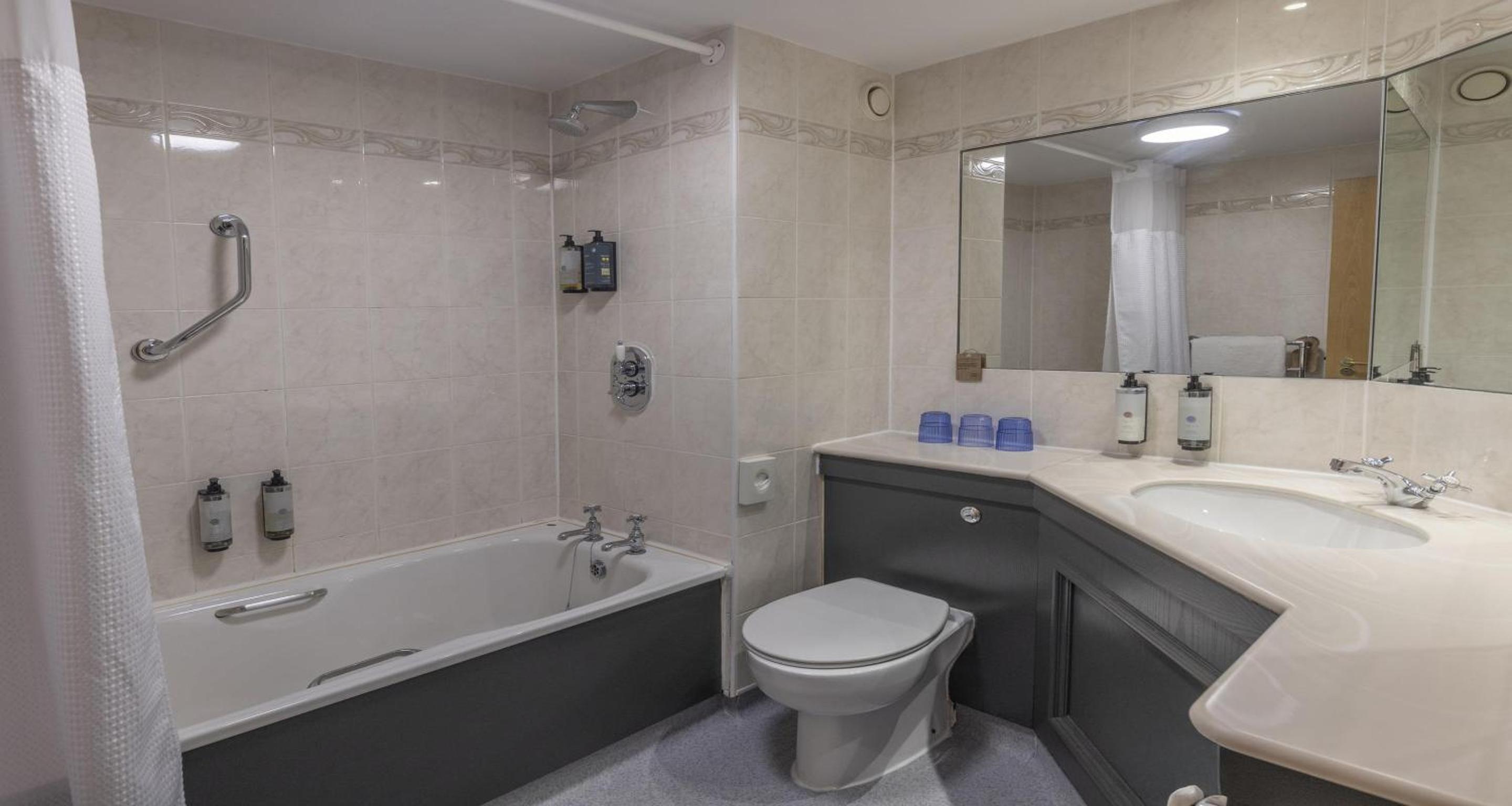 Larger Double Studio Suite with Sofa Bed - Non-Smoking