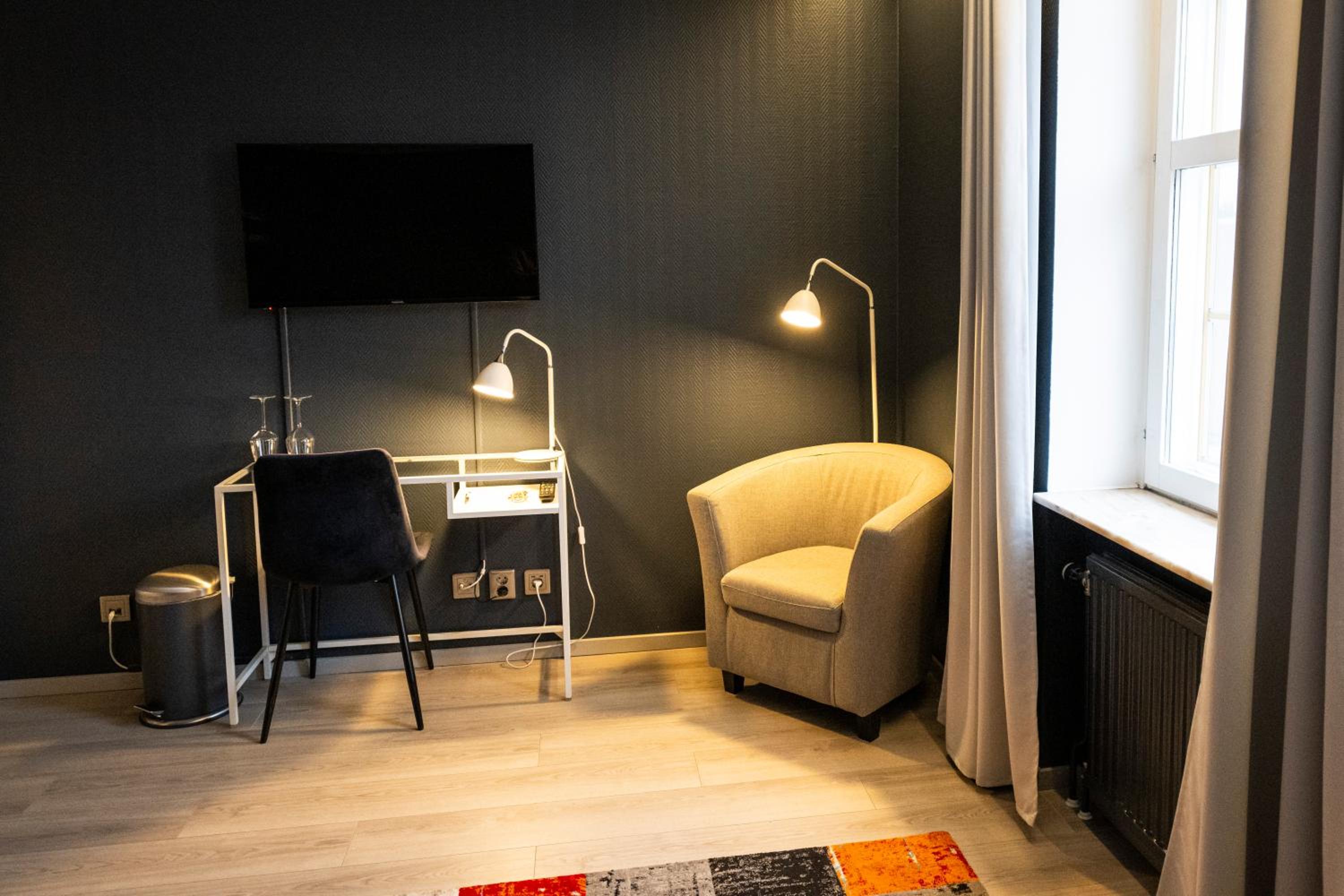 Twin Room with City View