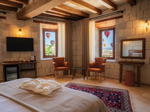 Luxury Double Room, Bathtub, Valley View в Tulip Cave Suites