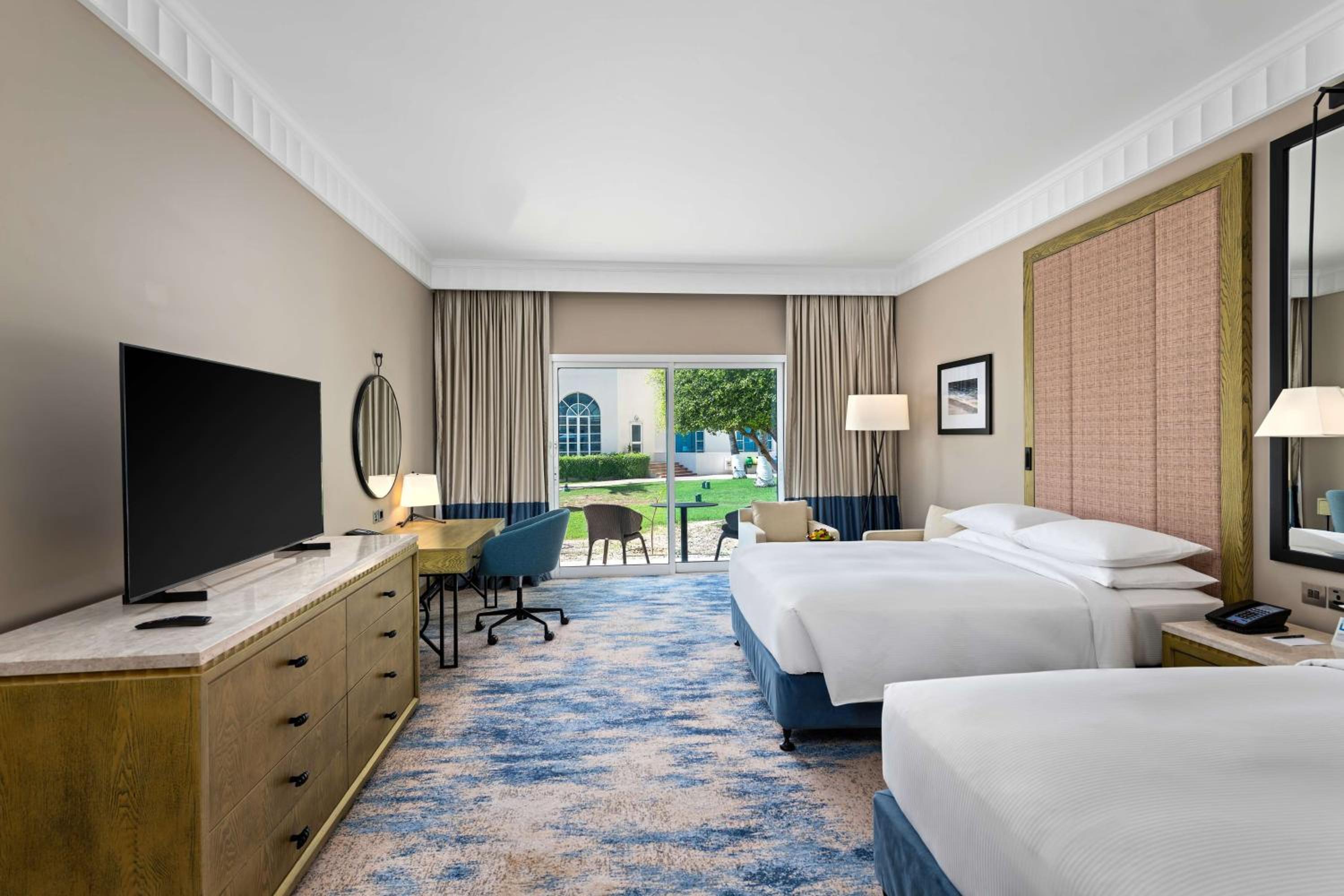 Family Queen Room with Two Queen Beds - Garden Access