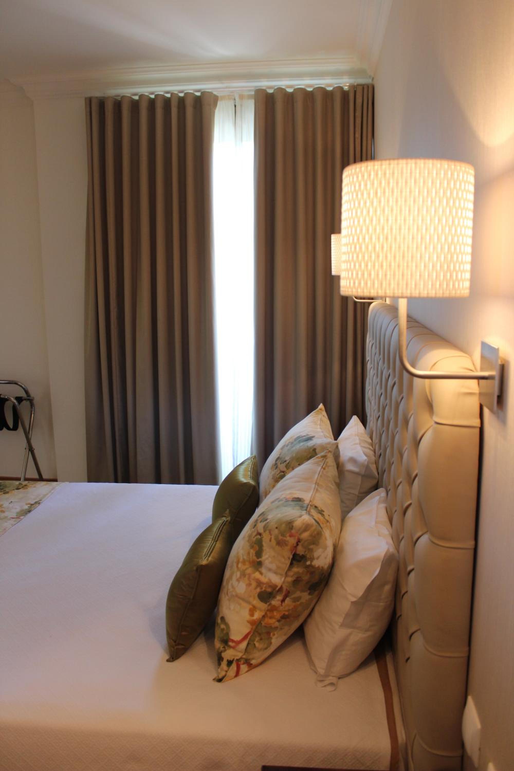 Standard Suite (2 Adults)