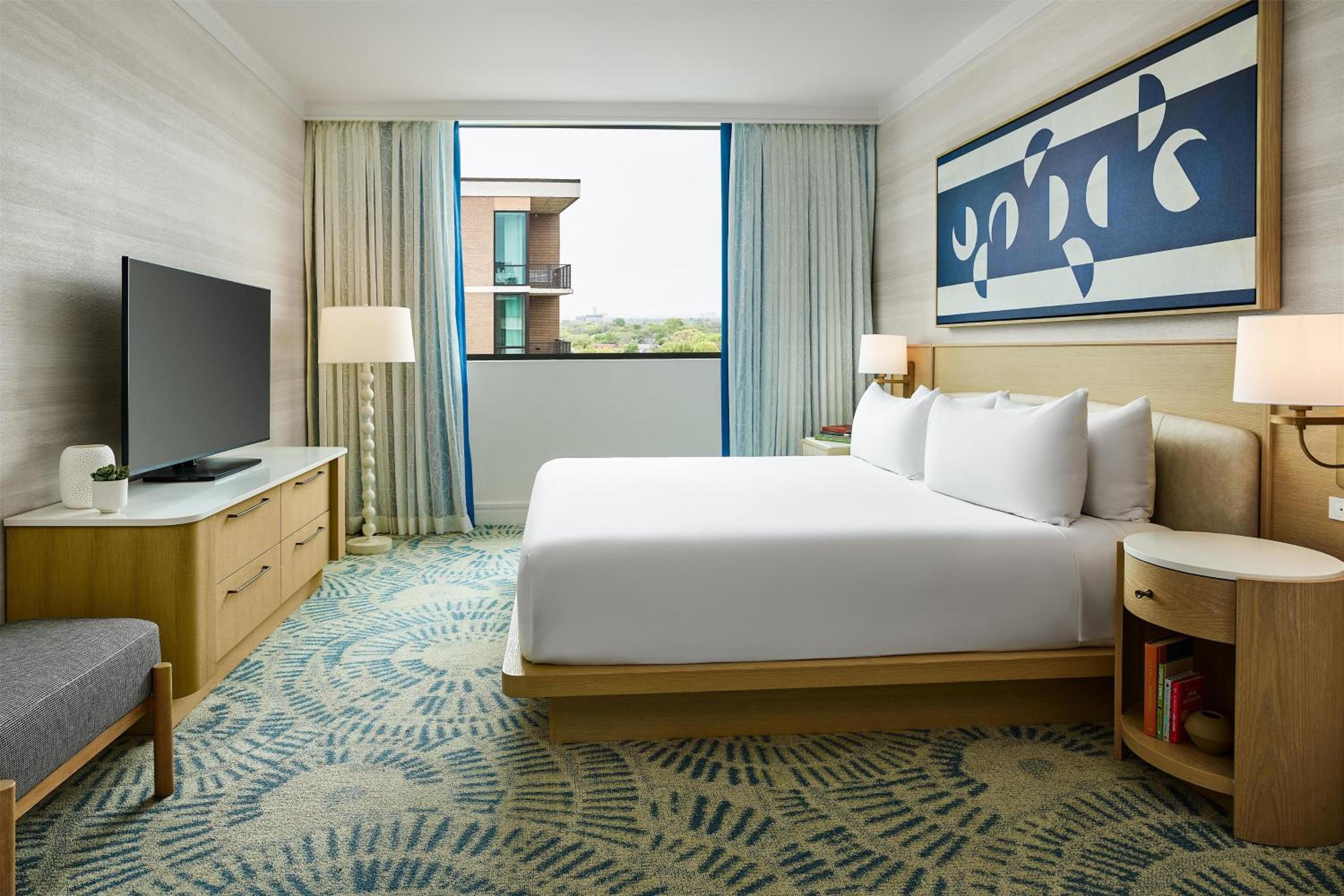 One-Bedroom King Suite