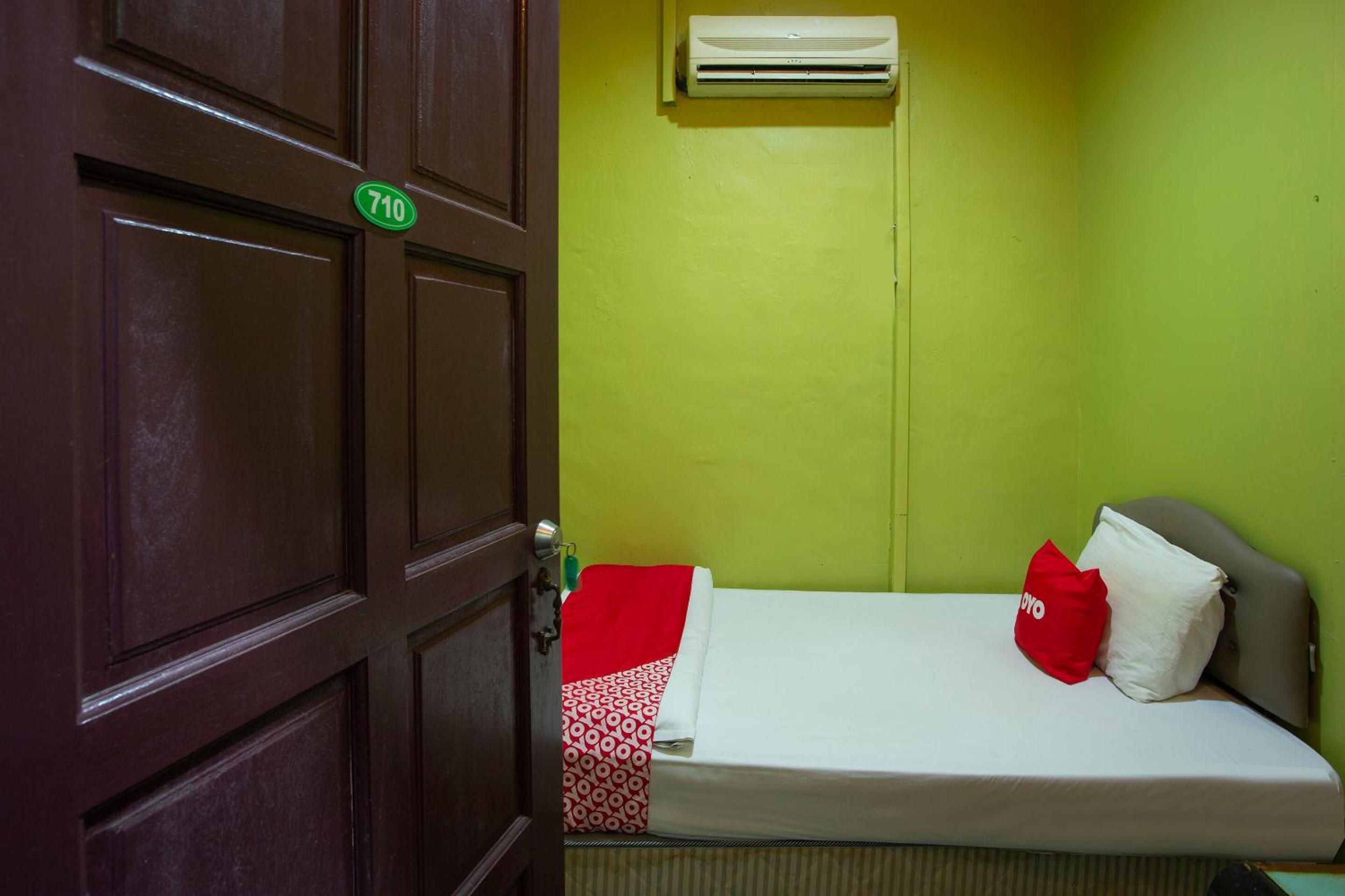 Standard Single Room