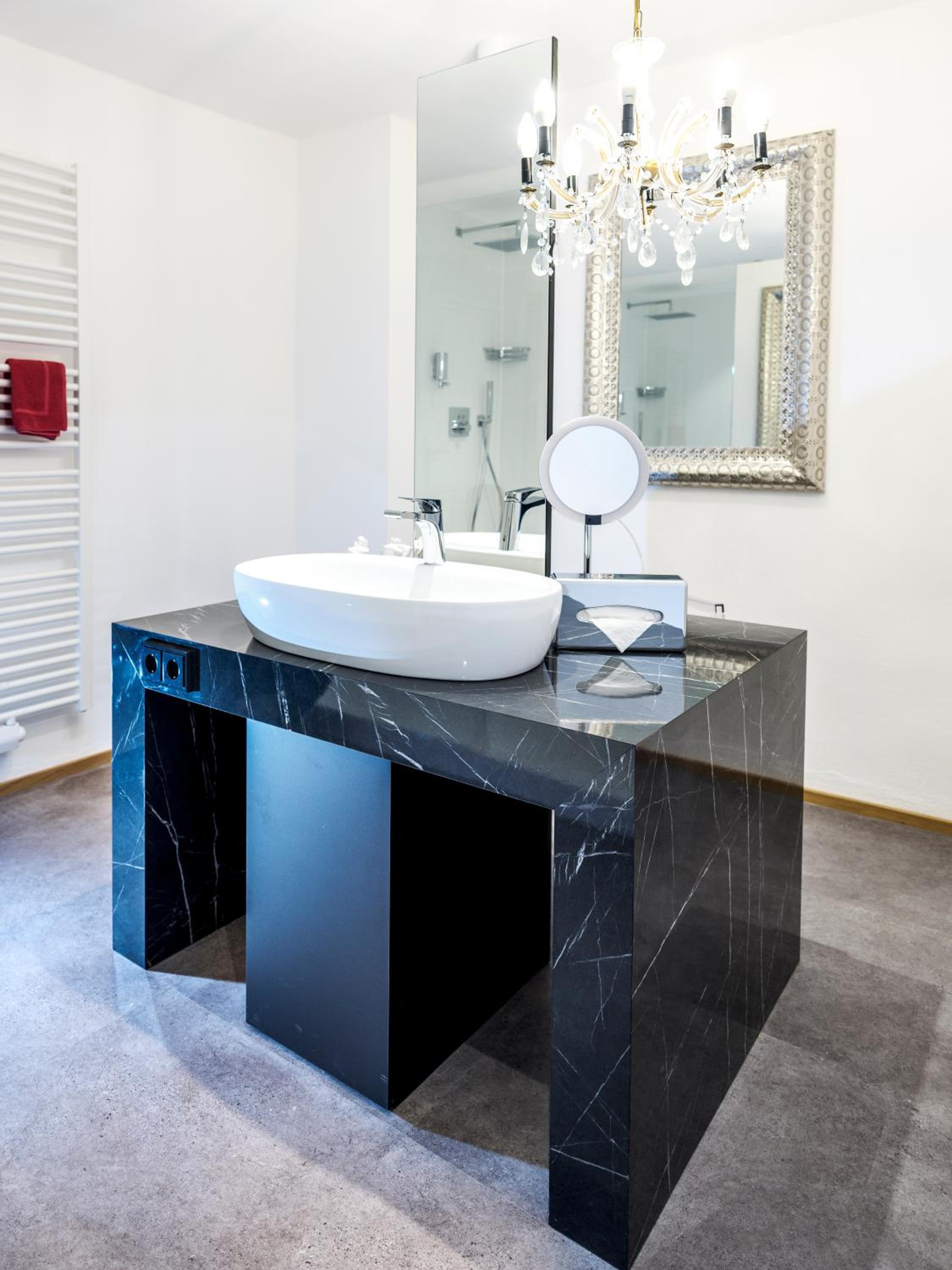 Deluxe Double Room with Shower