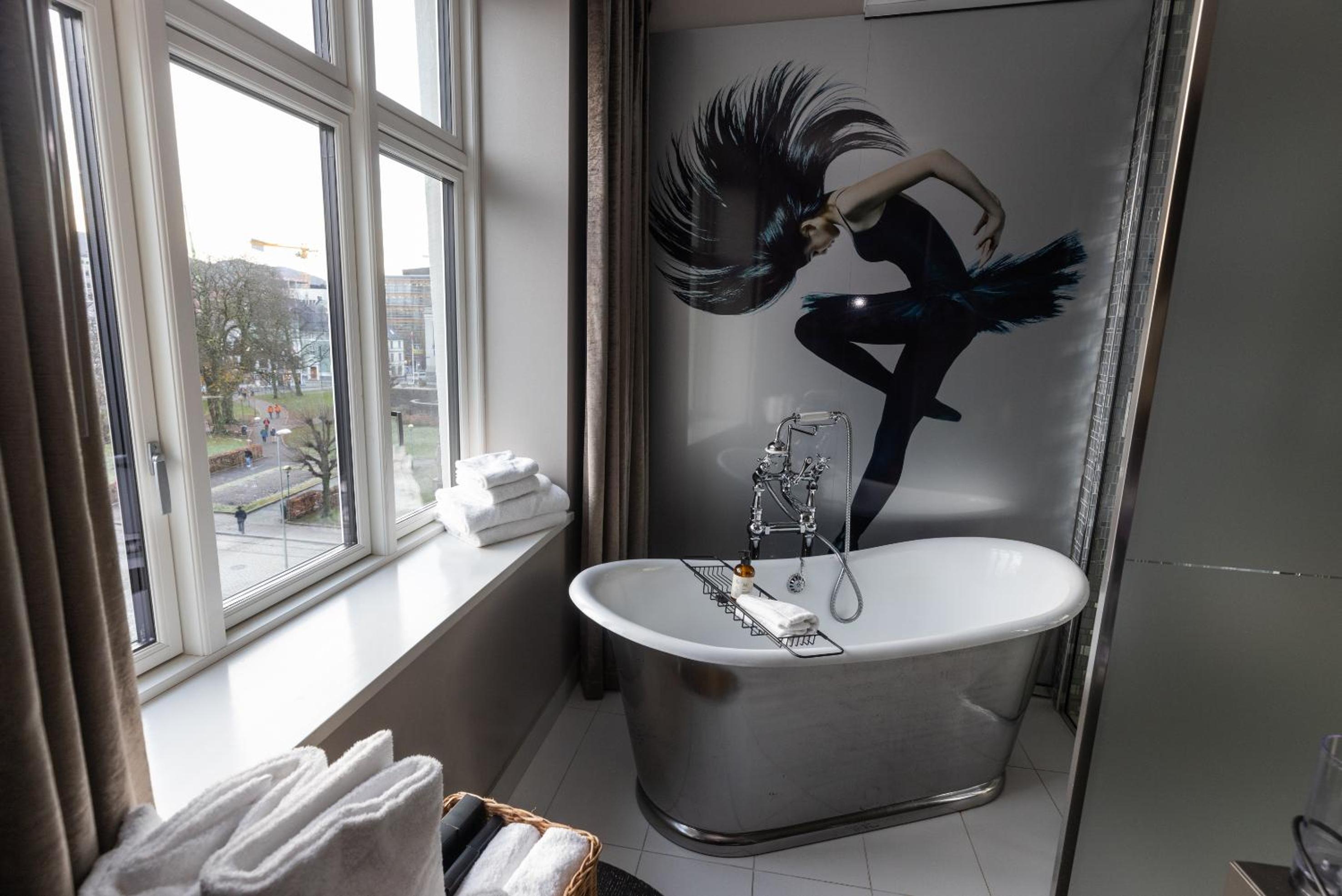 Junior Suite with Balcony