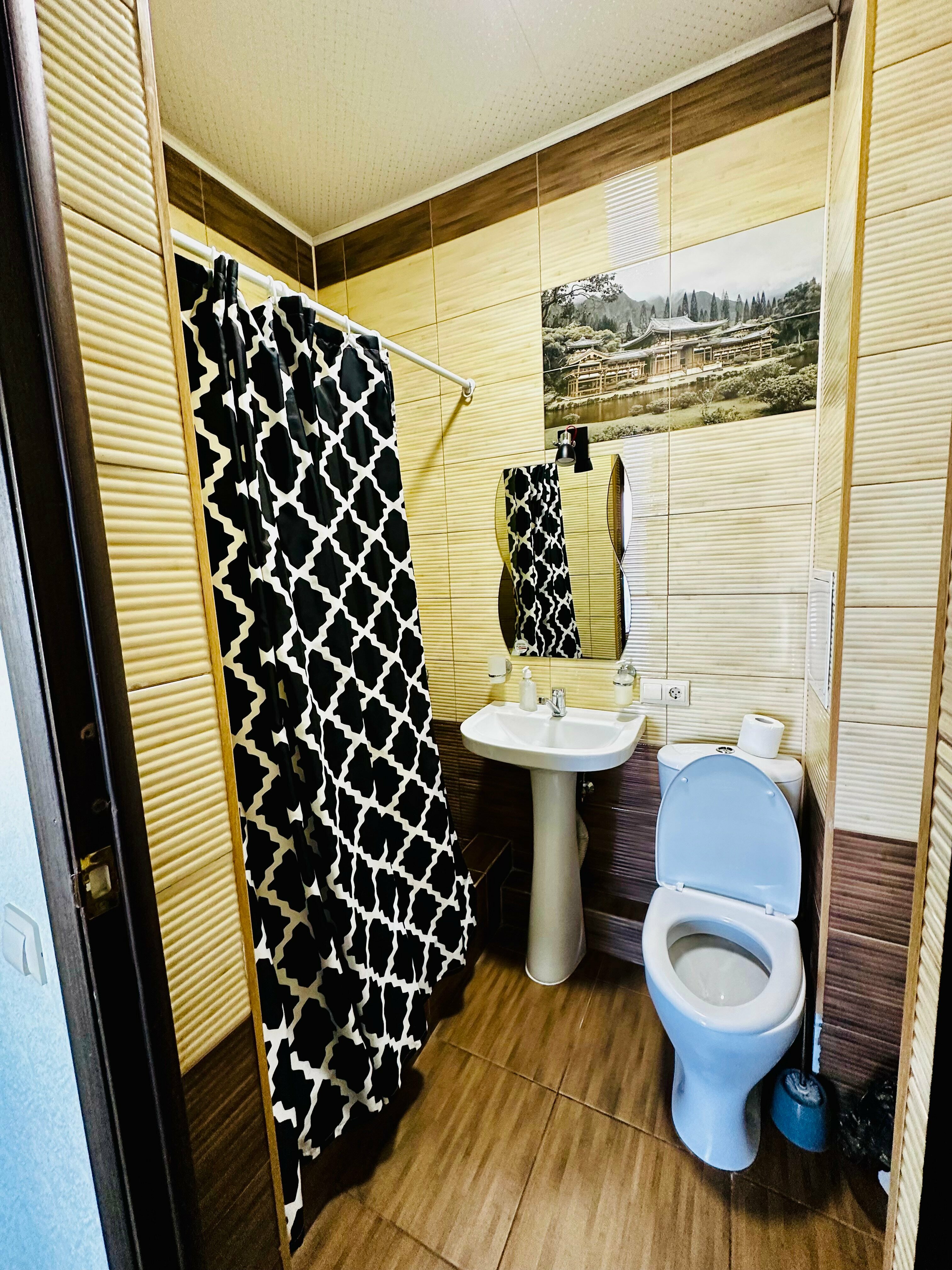 Трехместный номер с балконом