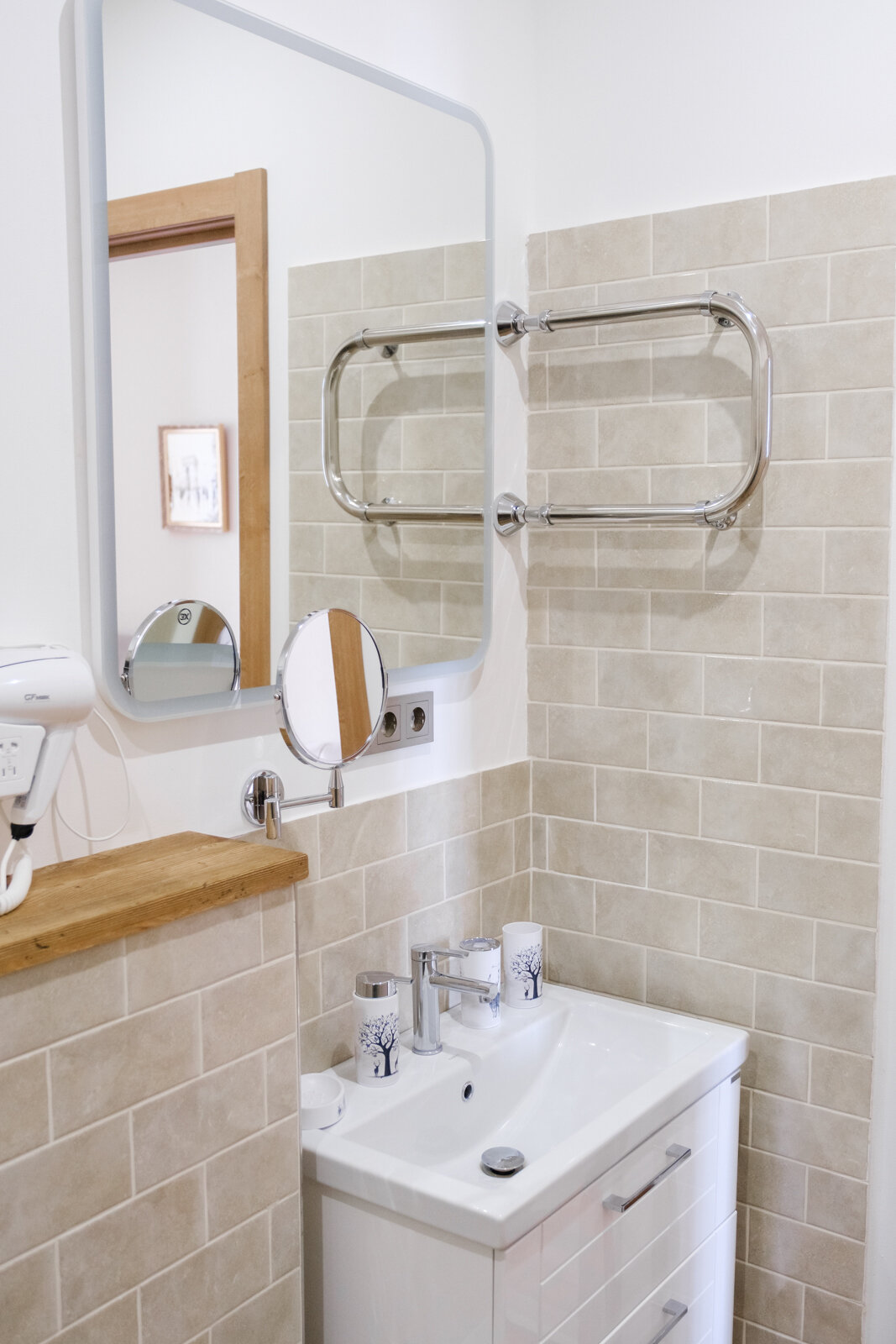 Джуниор сюит двухкомнатный 4-й этаж (409,407)