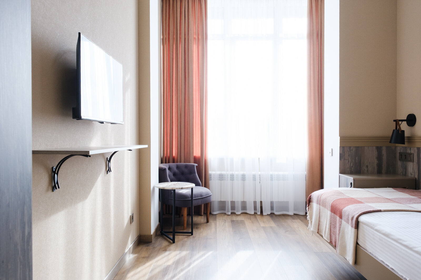 Стандарт одноместный 4-й этаж (411,410)