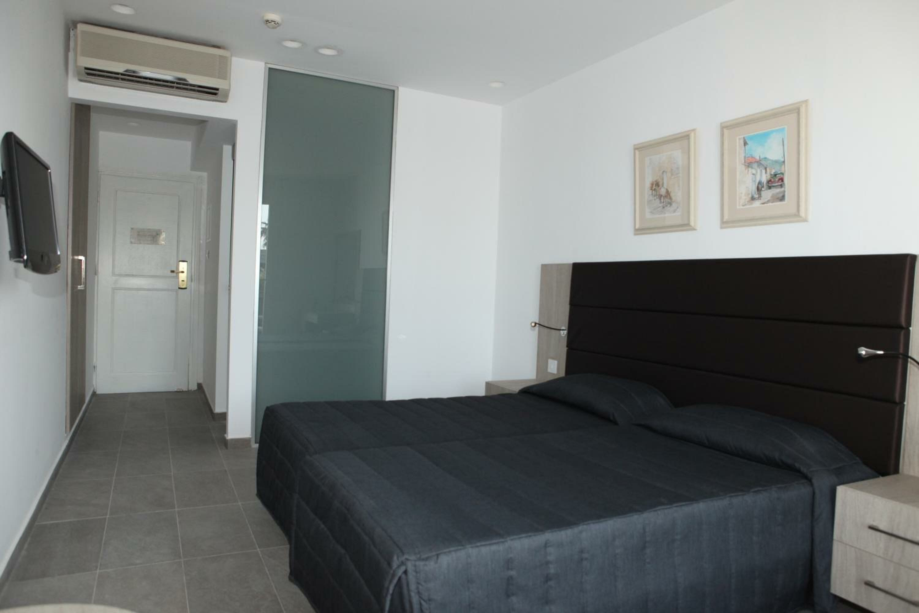 Superior Double or Twin Room with Sea View