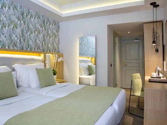 Premium Room with Mountain View